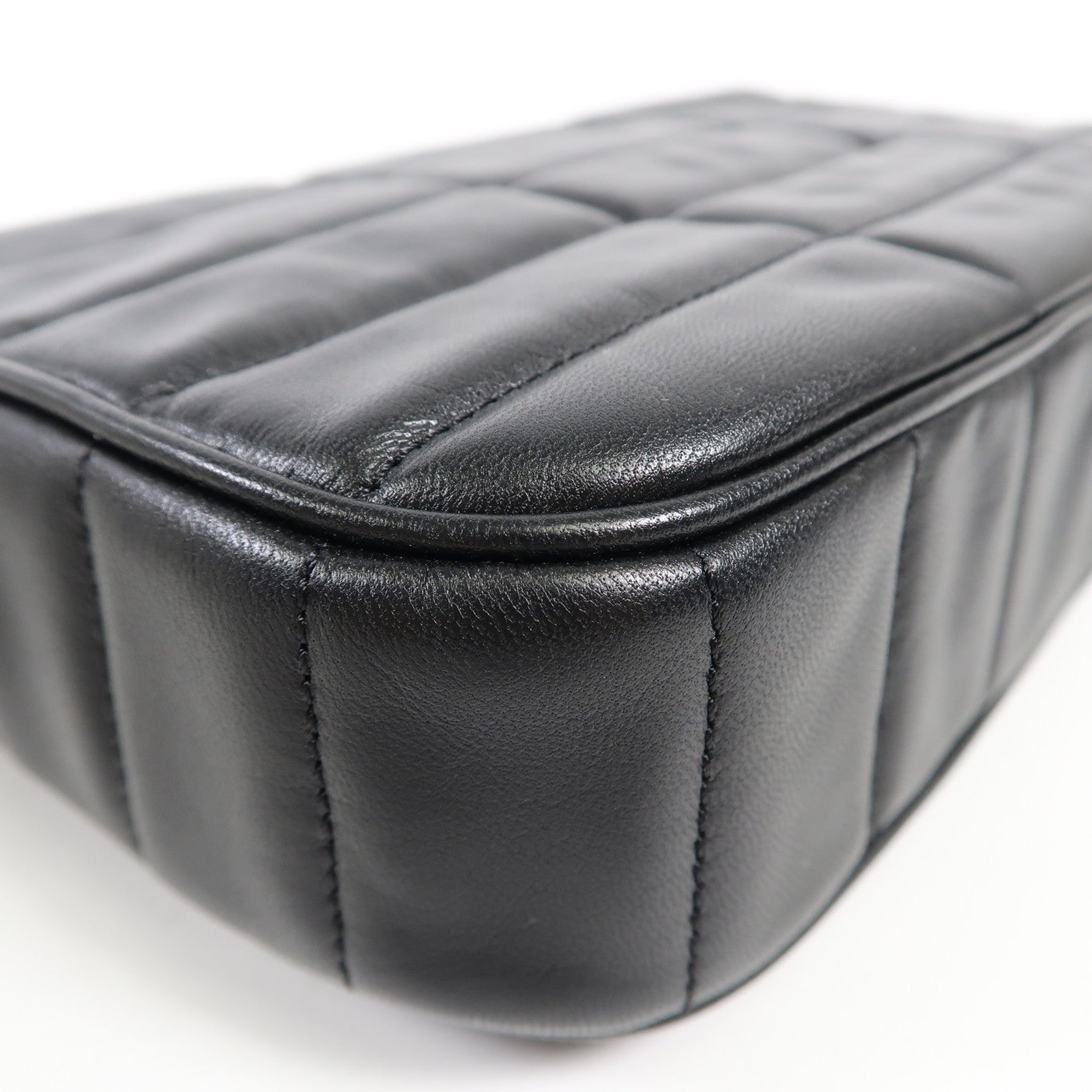 CELINE 牛皮皮革Matelasse Bag金扣鏈帶肩背袋