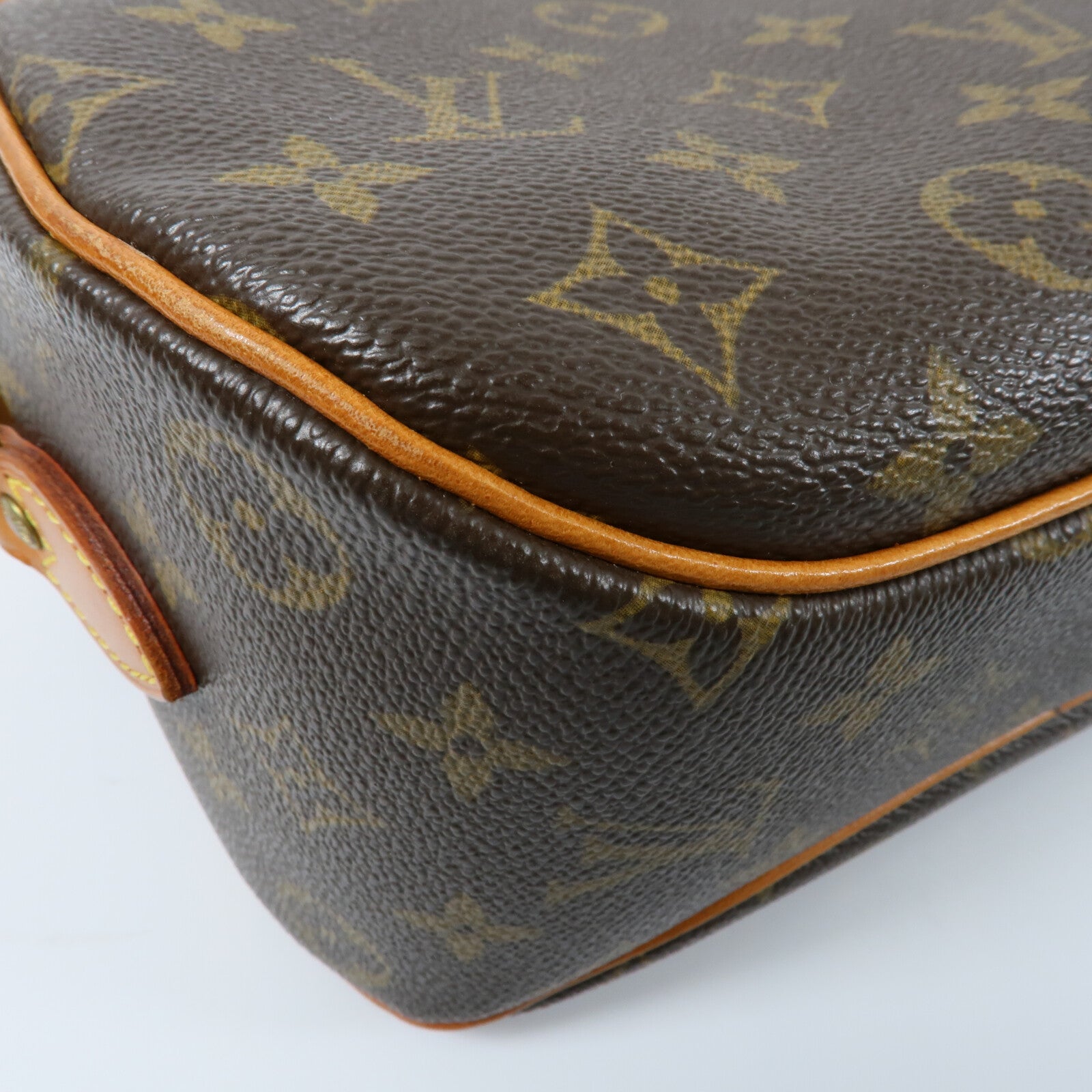 LOUIS VUITTON Monogram Blois肩背袋