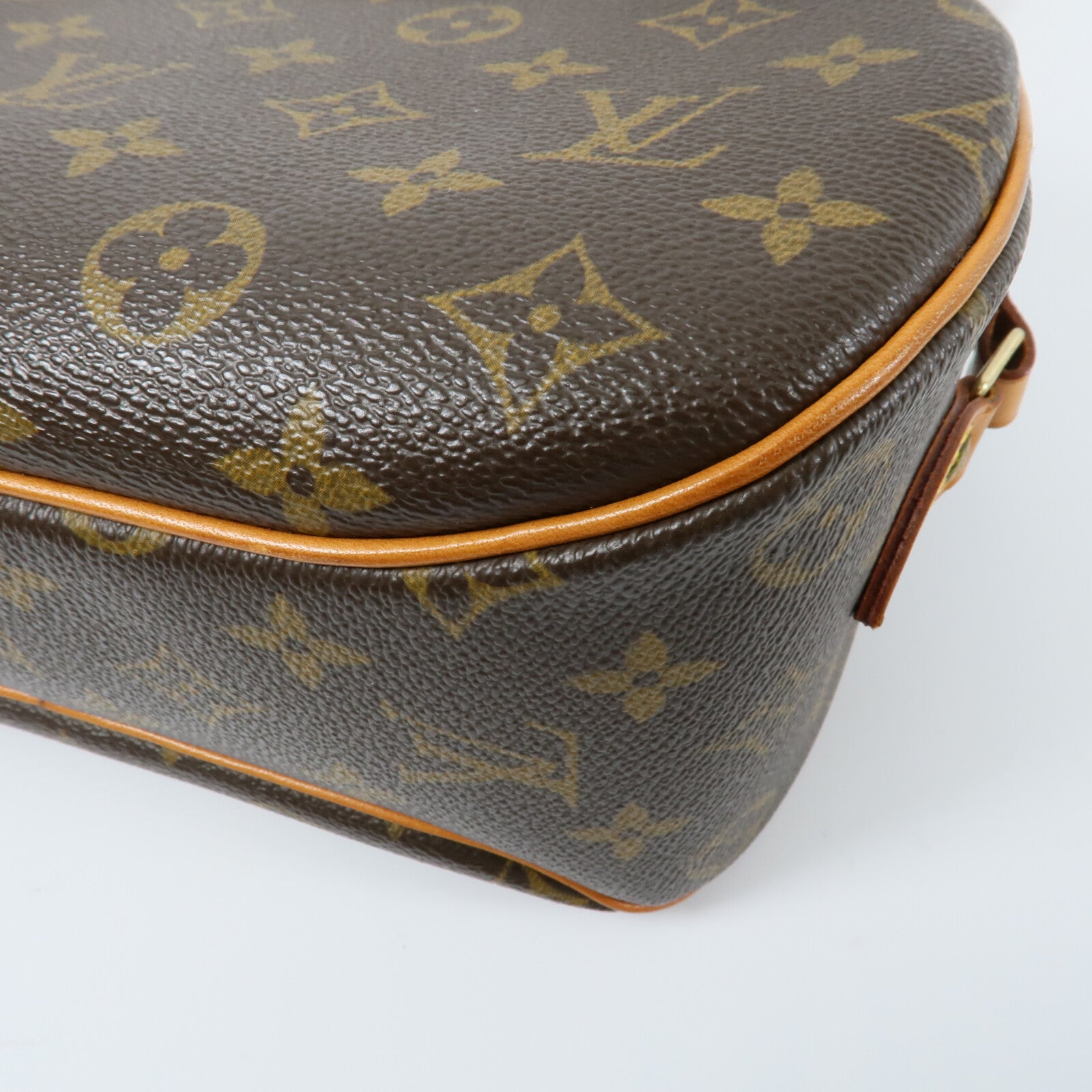 LOUIS VUITTON Monogram Blois肩背袋