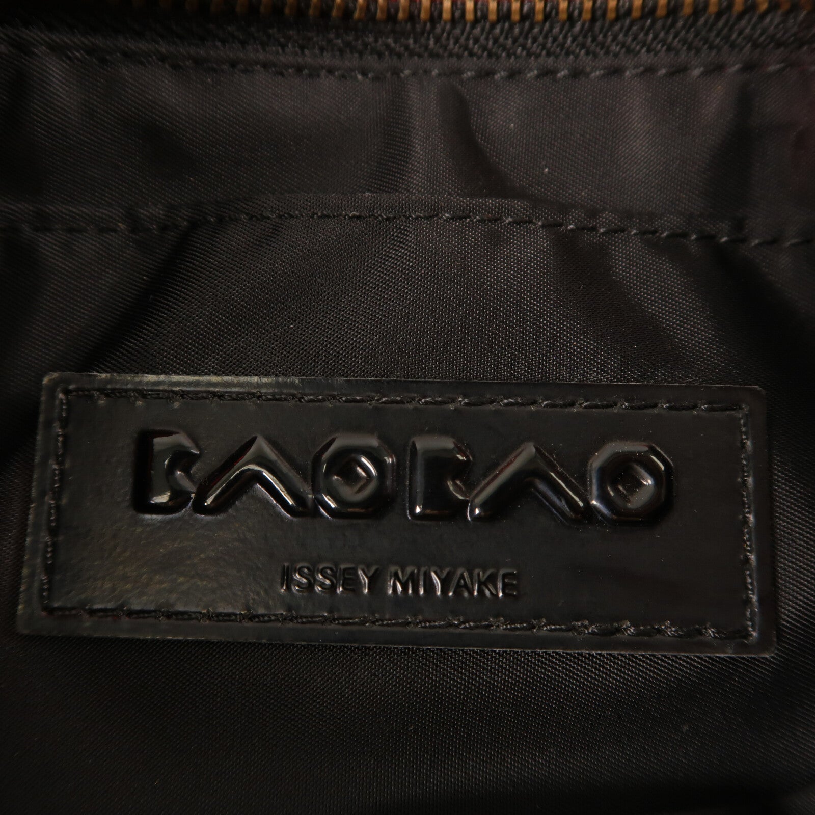 BAO BAO ISSEYMIYAKE PVC Chain Shoulder鏈帶肩背袋