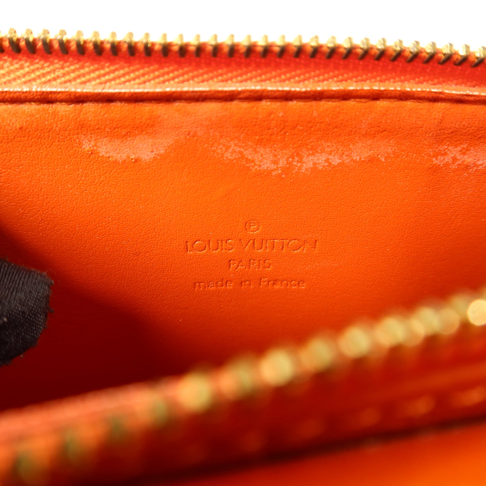 LOUIS VUITTON Monogram Vernis Motto Accessory Pouch金扣肩背袋