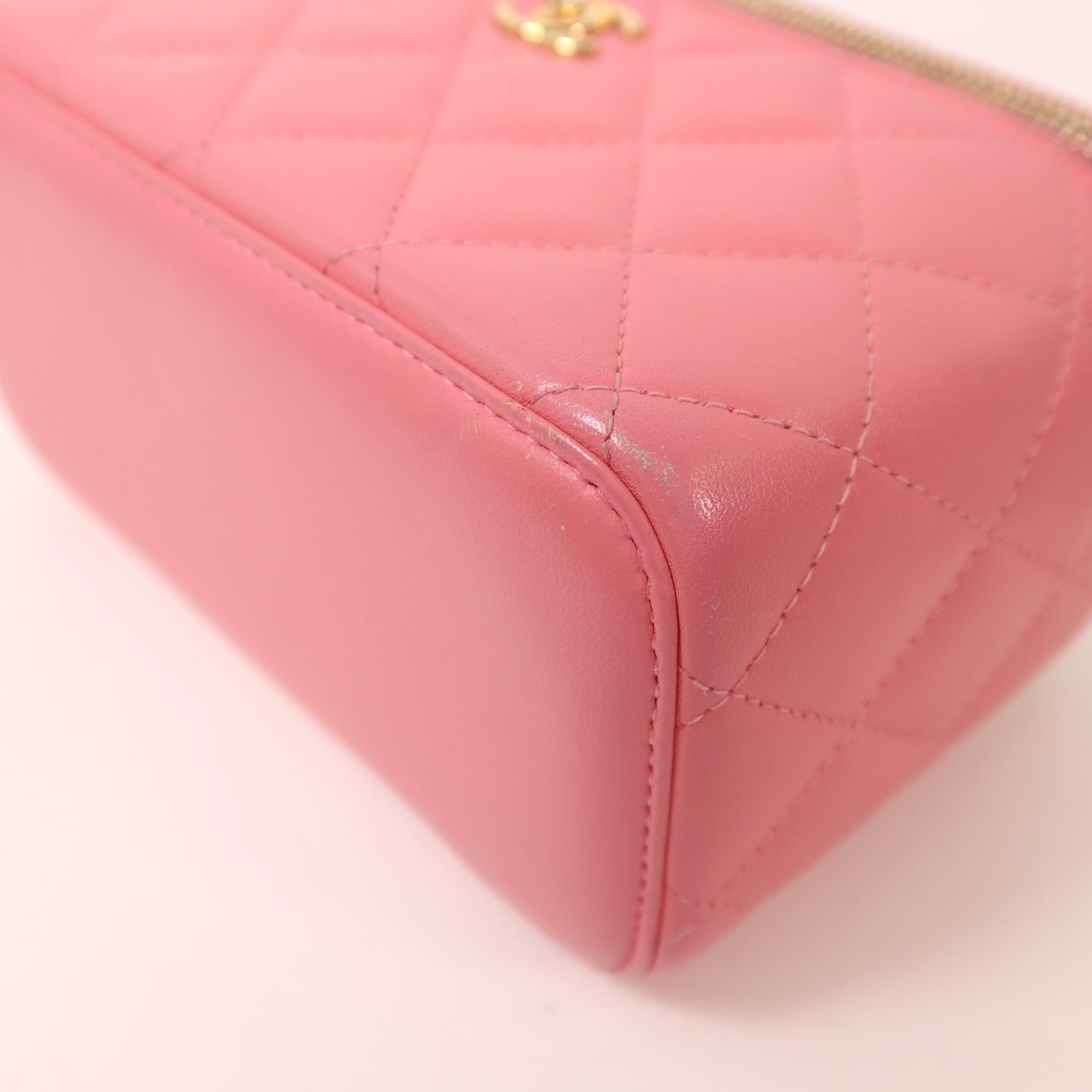 CHANEL 羊皮皮革Vanity Case金扣鏈帶肩背袋