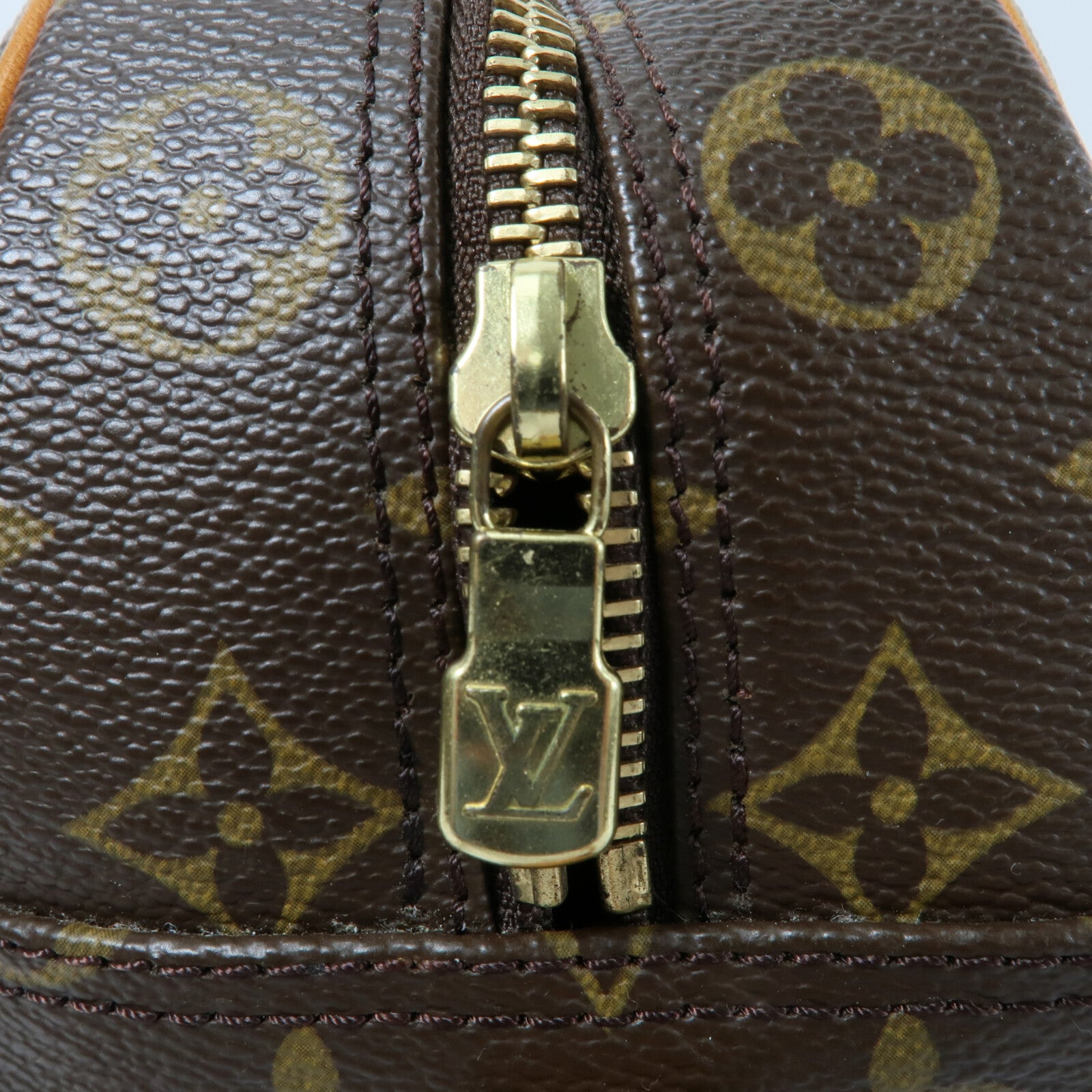 LOUIS VUITTON Monogram Blois肩背袋