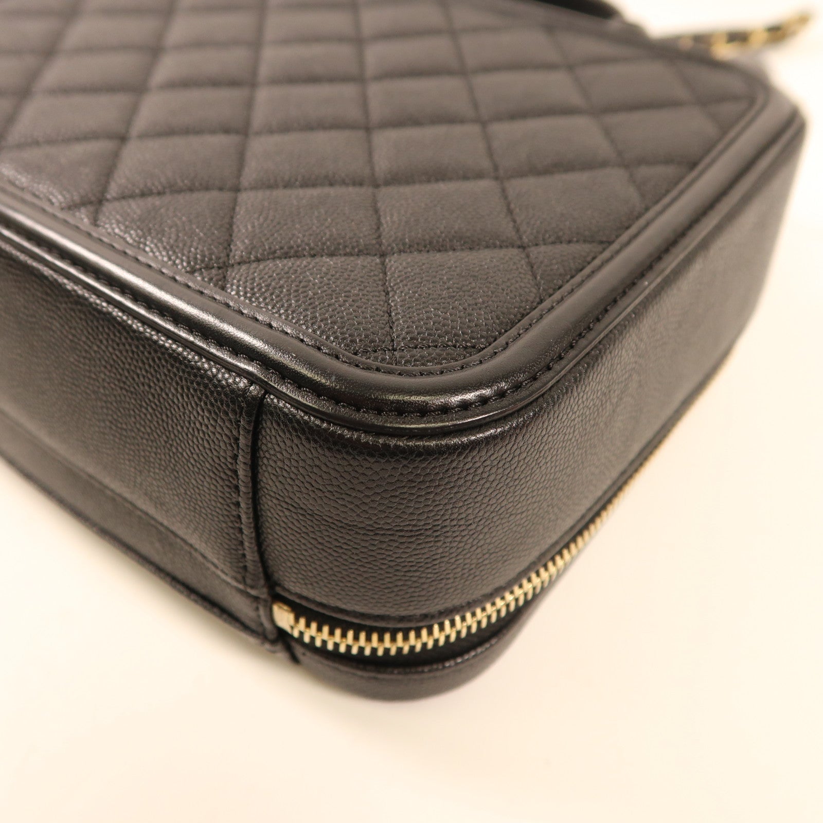 CHANEL 牛皮皮革Vanity Case金扣鏈帶手挽肩背兩用袋