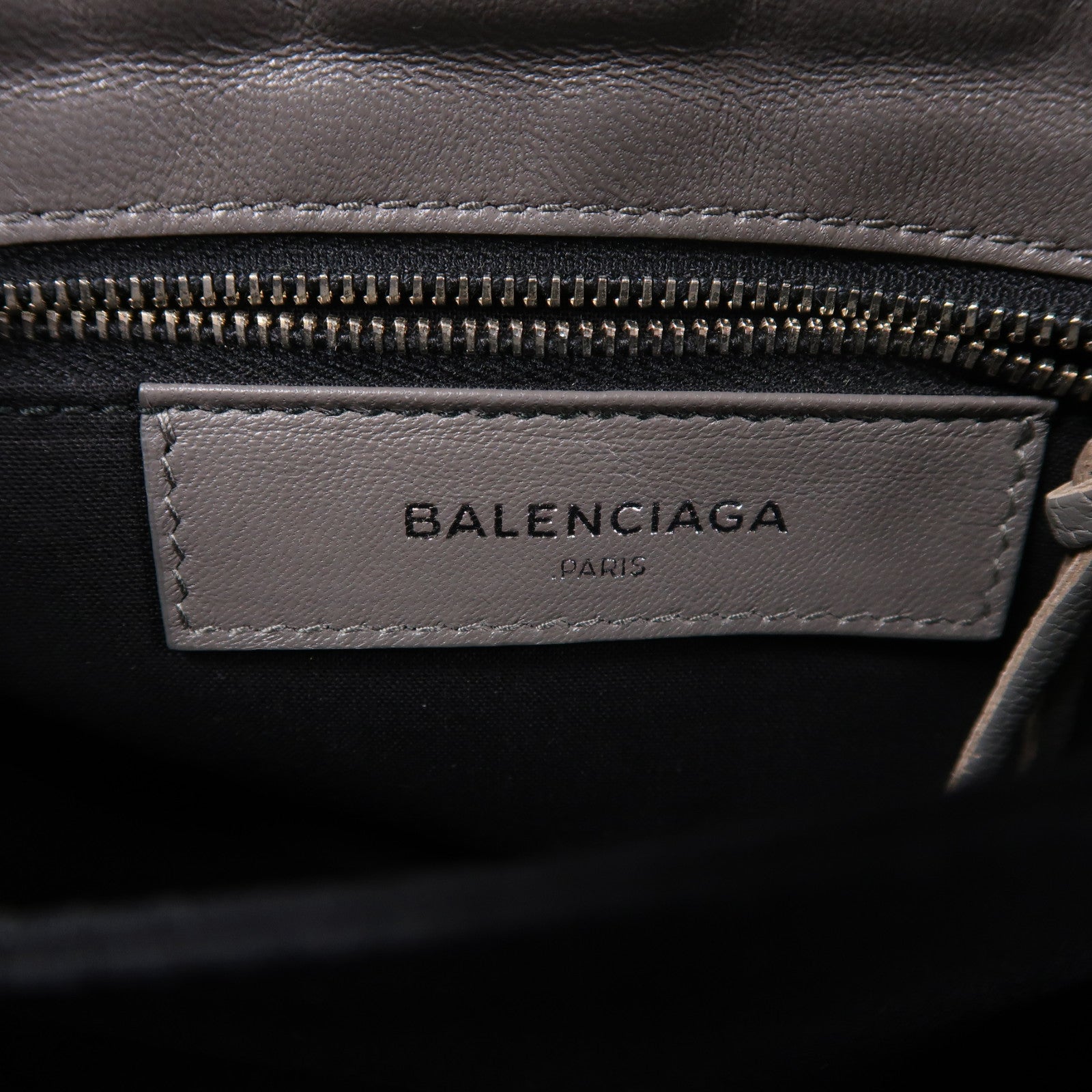 BALENCIAGA 牛皮皮革Shoulder Bag銀扣肩背袋灰色