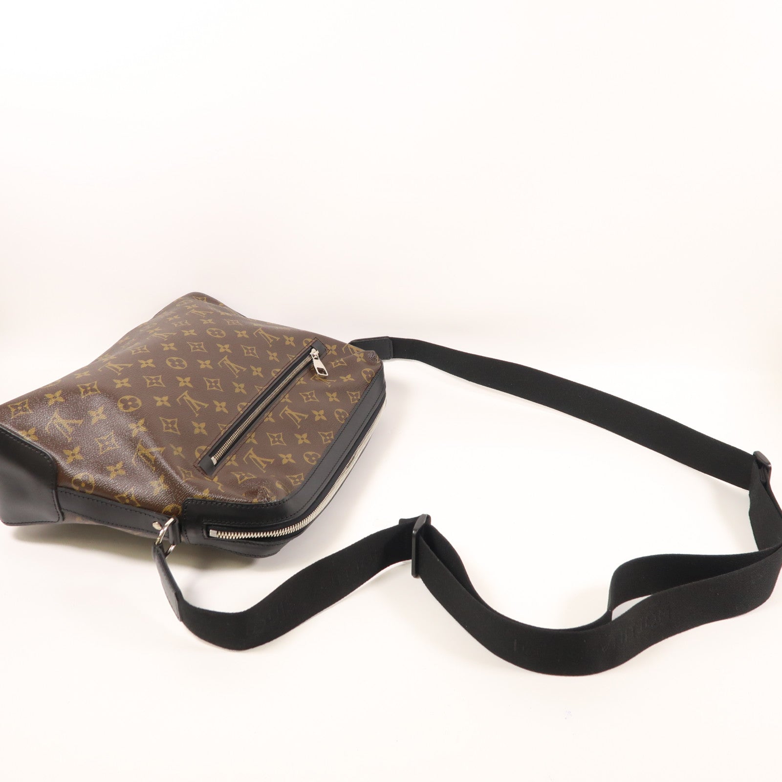 LOUIS VUITTON Monogram Macassar Torres銀扣肩背袋
