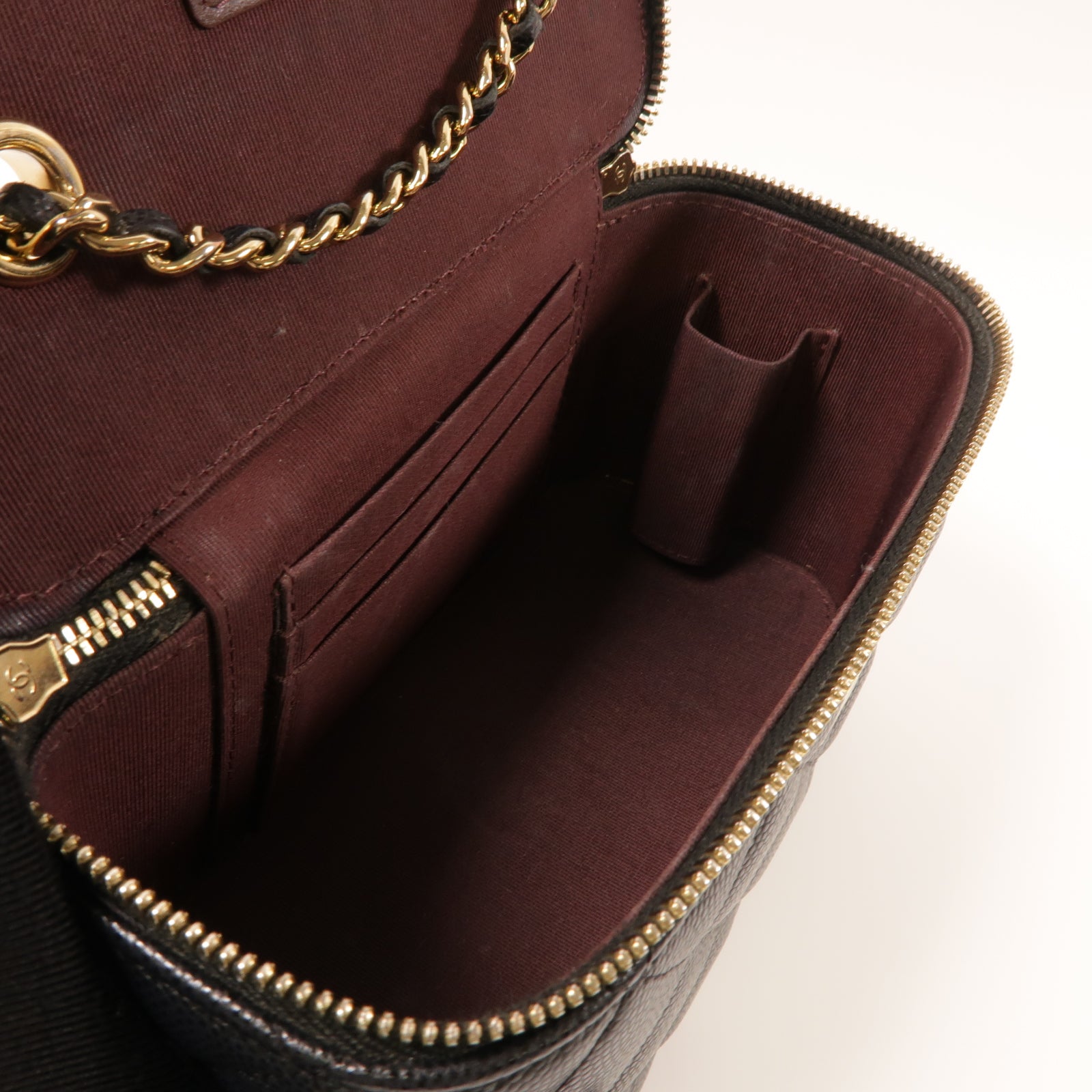 CHANEL **【激減優惠】菱格Caviar皮革Chain Shoulder金扣鏈帶肩背袋黑色