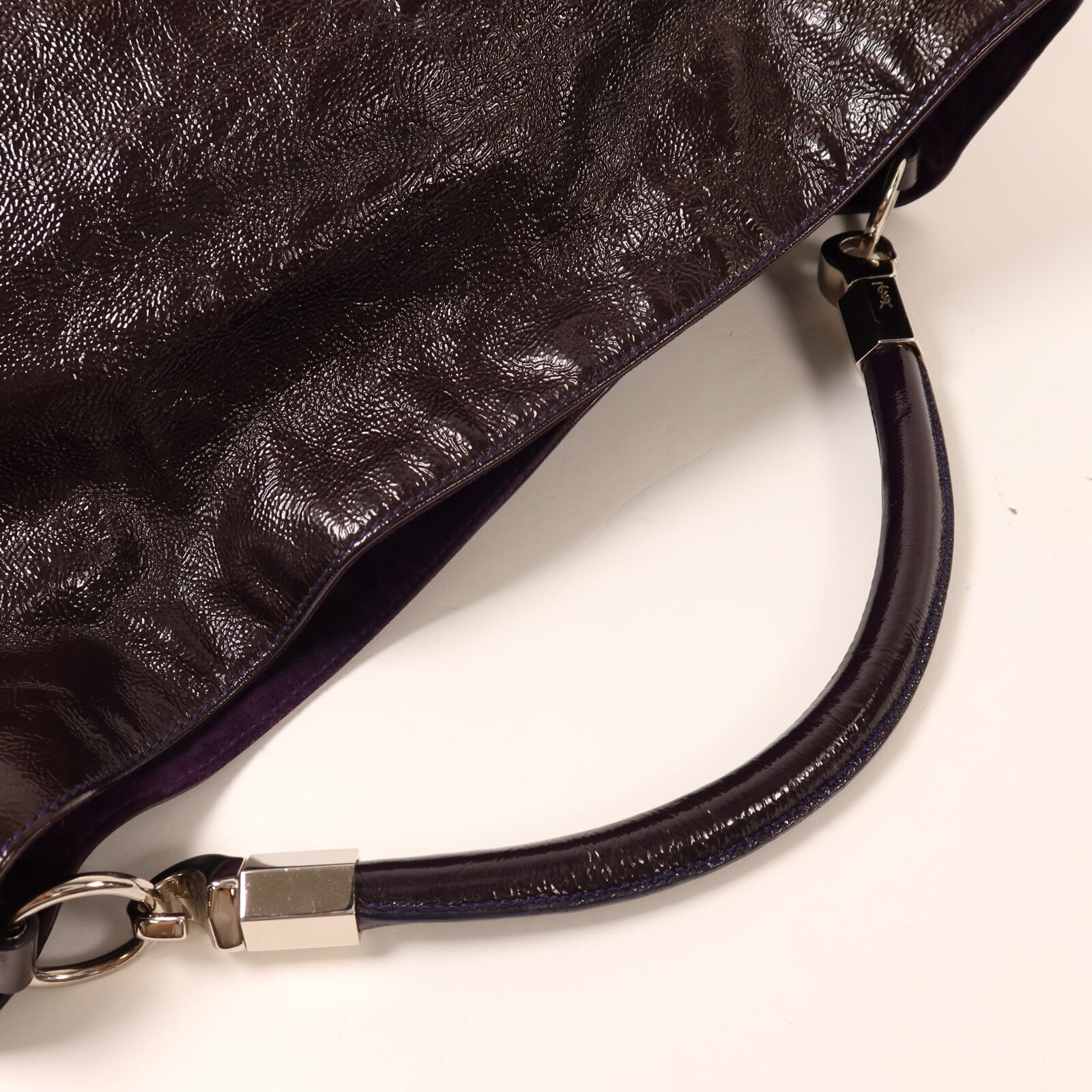 YVES SAINT LAURENT 漆皮皮革Roady Hobo肩背袋