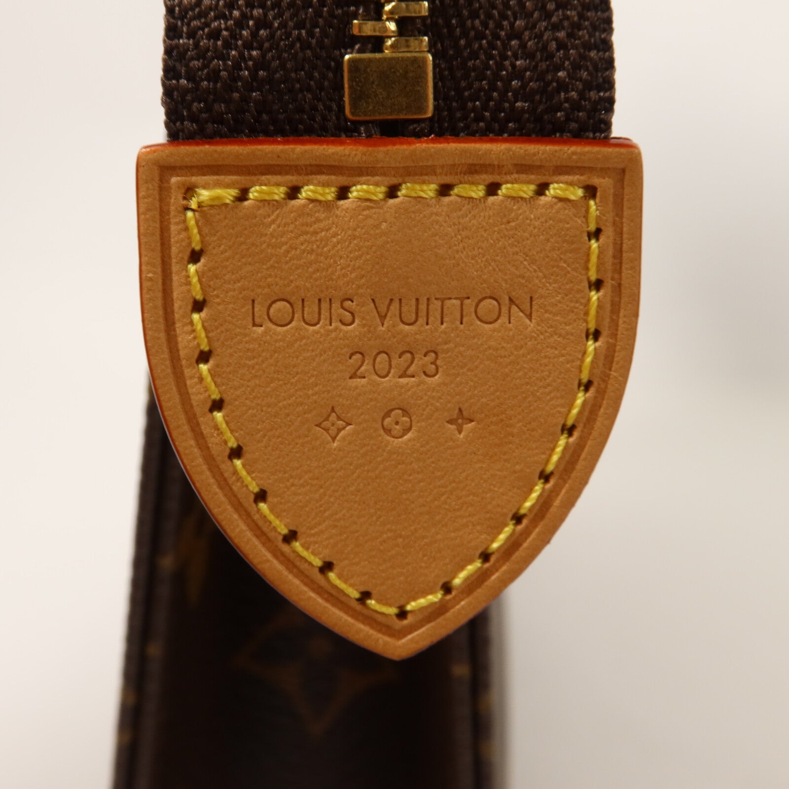 LOUIS VUITTON Monogram Poche Toilette手拿包