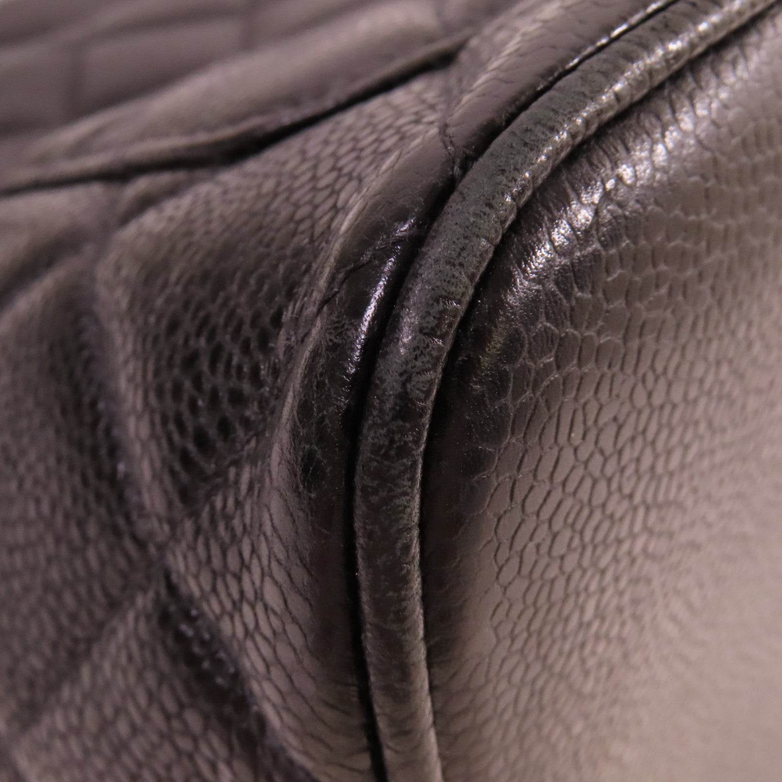 CHANEL 菱格Caviar皮革Tote Bag金扣手挽袋黑色