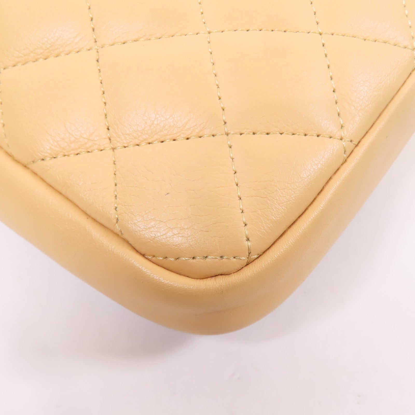 CHANEL 牛皮皮革Cambon Shoulder Bag銀扣肩背袋