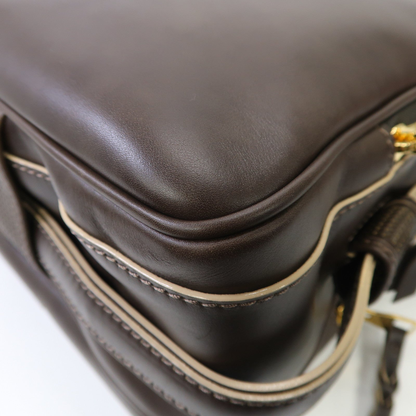 LOUIS VUITTON 皮革Bequia Trotter GM金扣手挽袋啡色