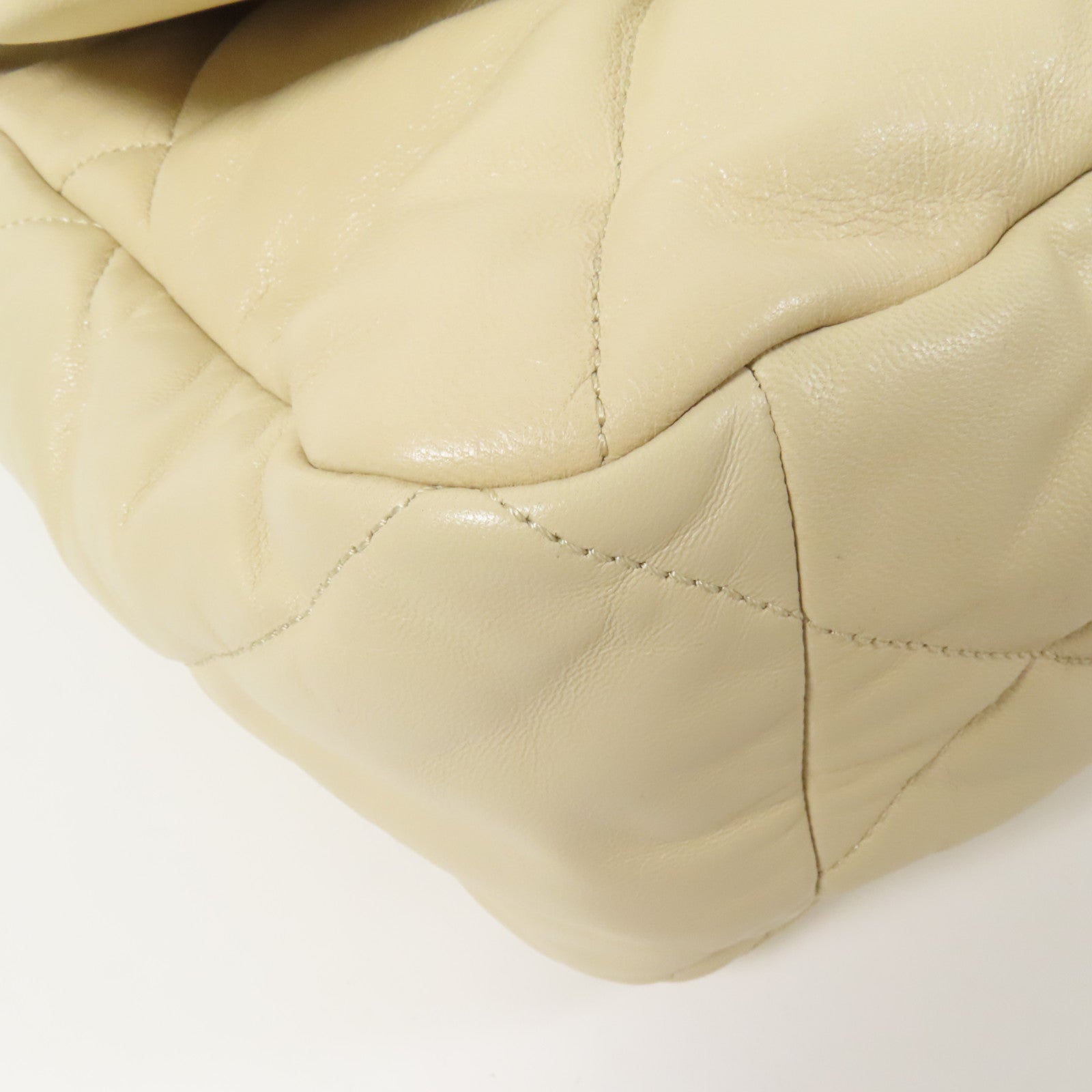 CHANEL 羊皮皮革19 Large金扣手挽肩背兩用袋