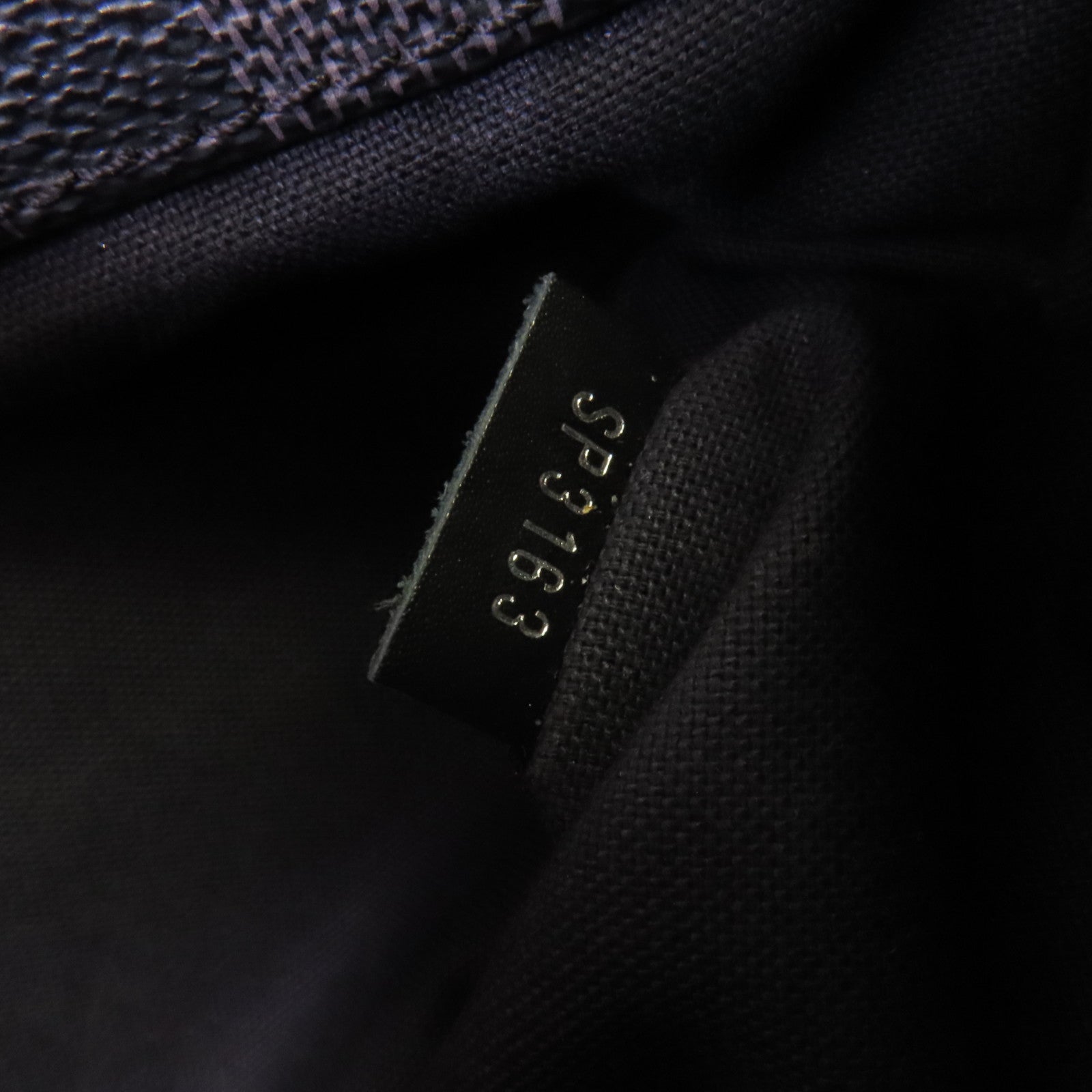 LOUIS VUITTON Damier Graphite District GM肩背袋