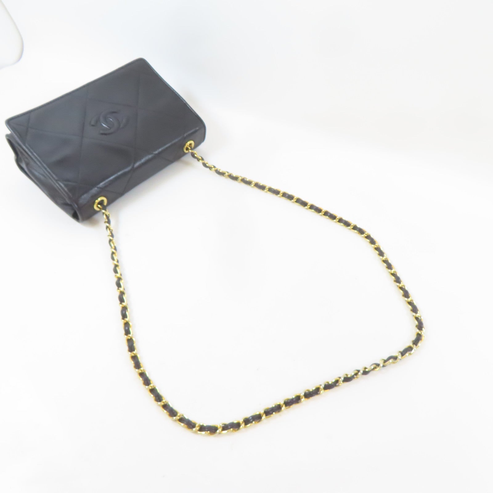CHANEL 牛皮皮革Chain Shoulder金扣鏈帶肩背袋黑色
