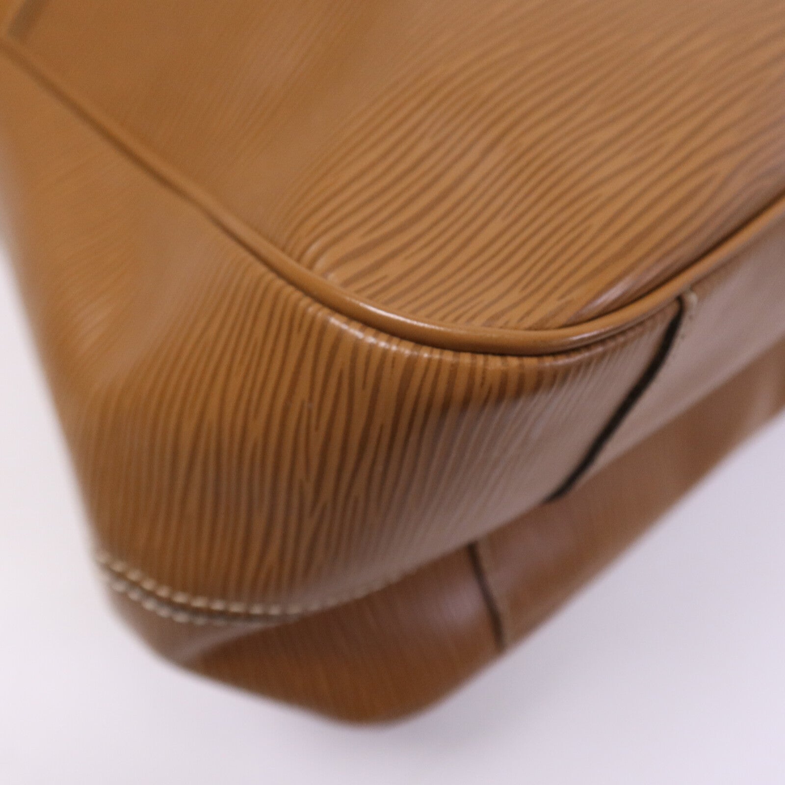 LOUIS VUITTON Epi Passy GM銀扣手挽袋