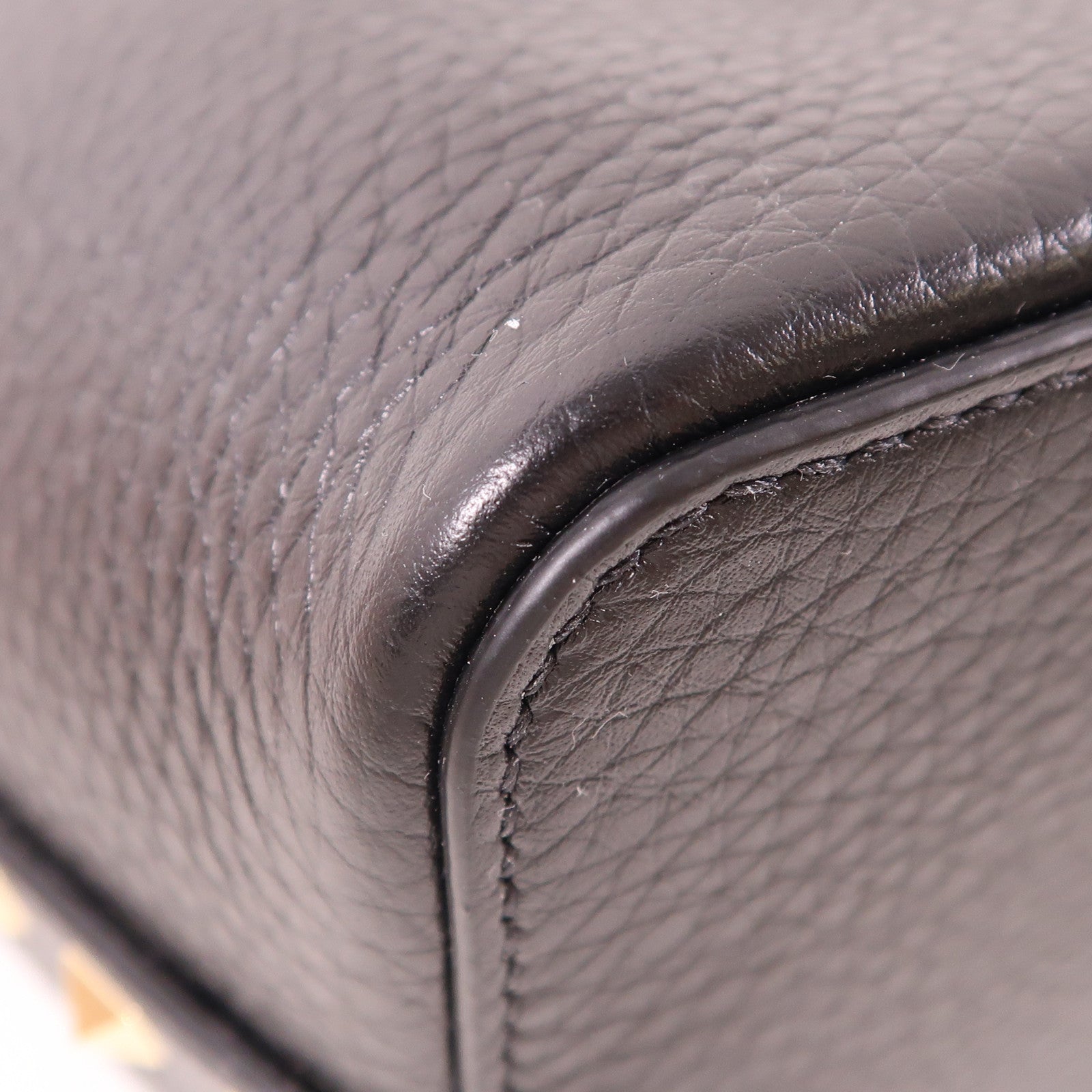 Valentino 牛皮皮革Bucket Bag金扣手挽肩背兩用袋