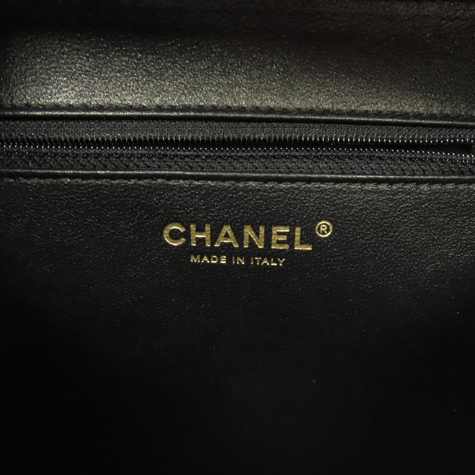 CHANEL 菱格牛皮皮革Vanity Case金扣手挽肩背兩用袋深藍色/黑色