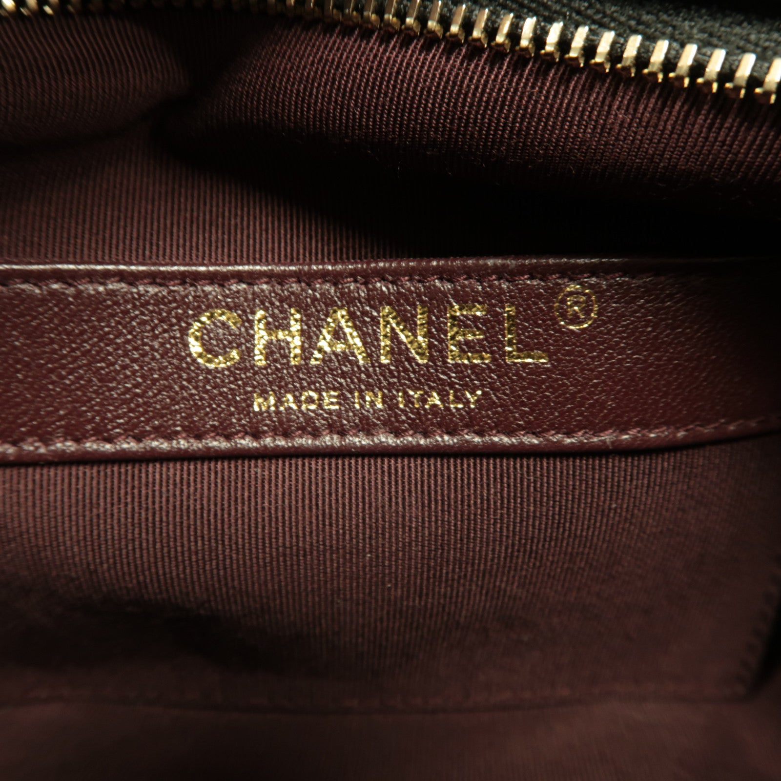 CHANEL **【激減優惠】羊皮皮革Chain Shoulder金扣鏈帶肩背袋黑色