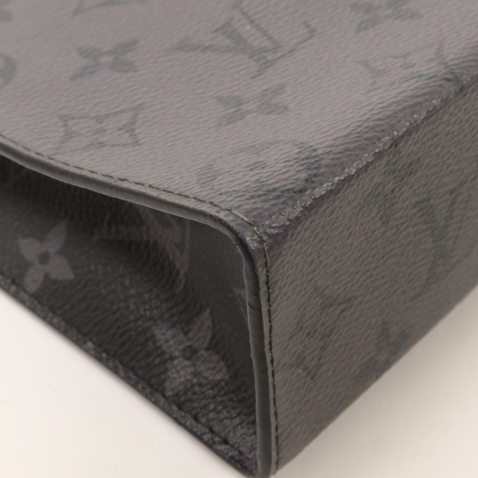 LOUIS VUITTON Monogram Eclipse Pochette Voyage MM手拿包