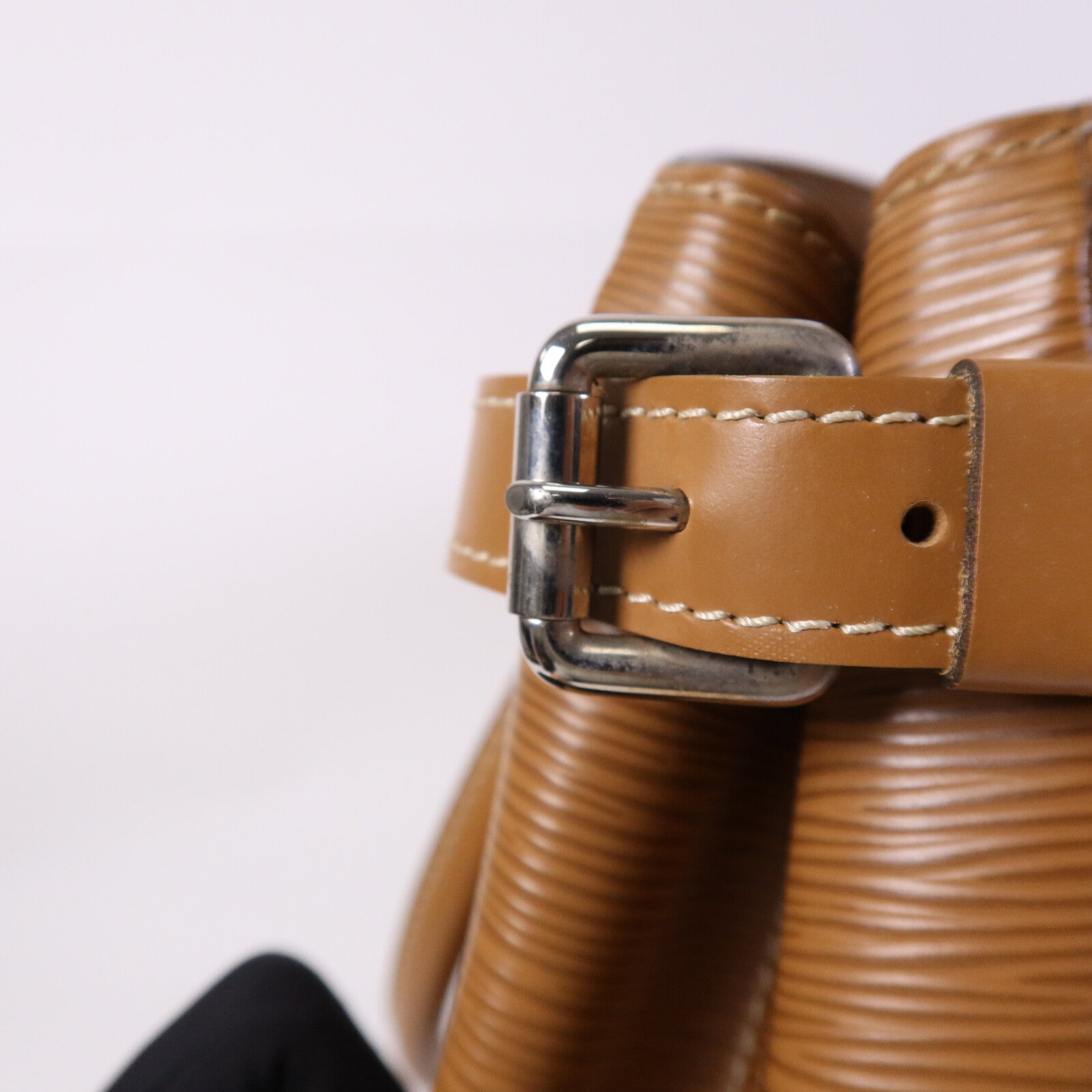 LOUIS VUITTON Epi Passy GM銀扣手挽袋