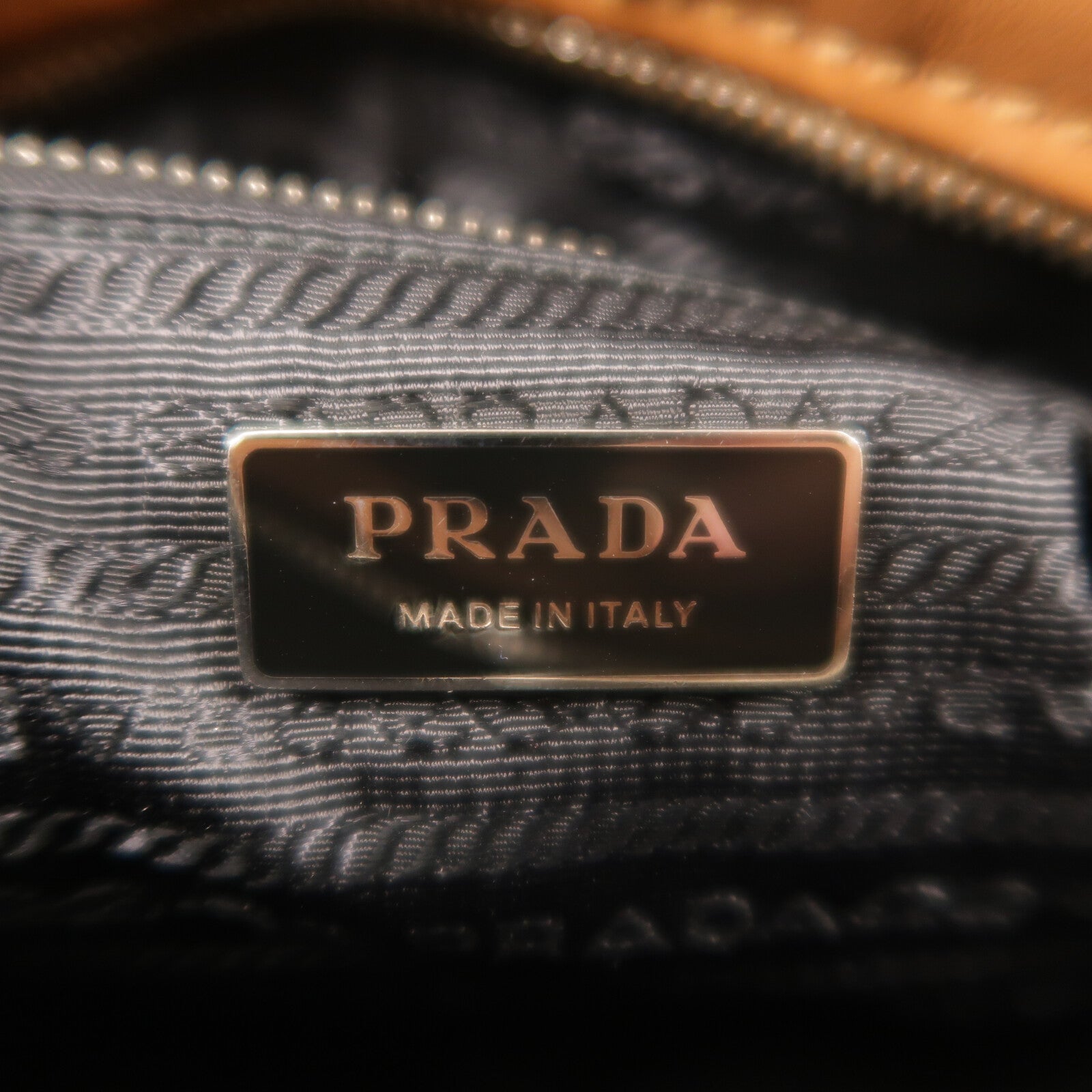 PRADA 牛皮皮革Bowling Bag銀扣手挽肩背兩用袋