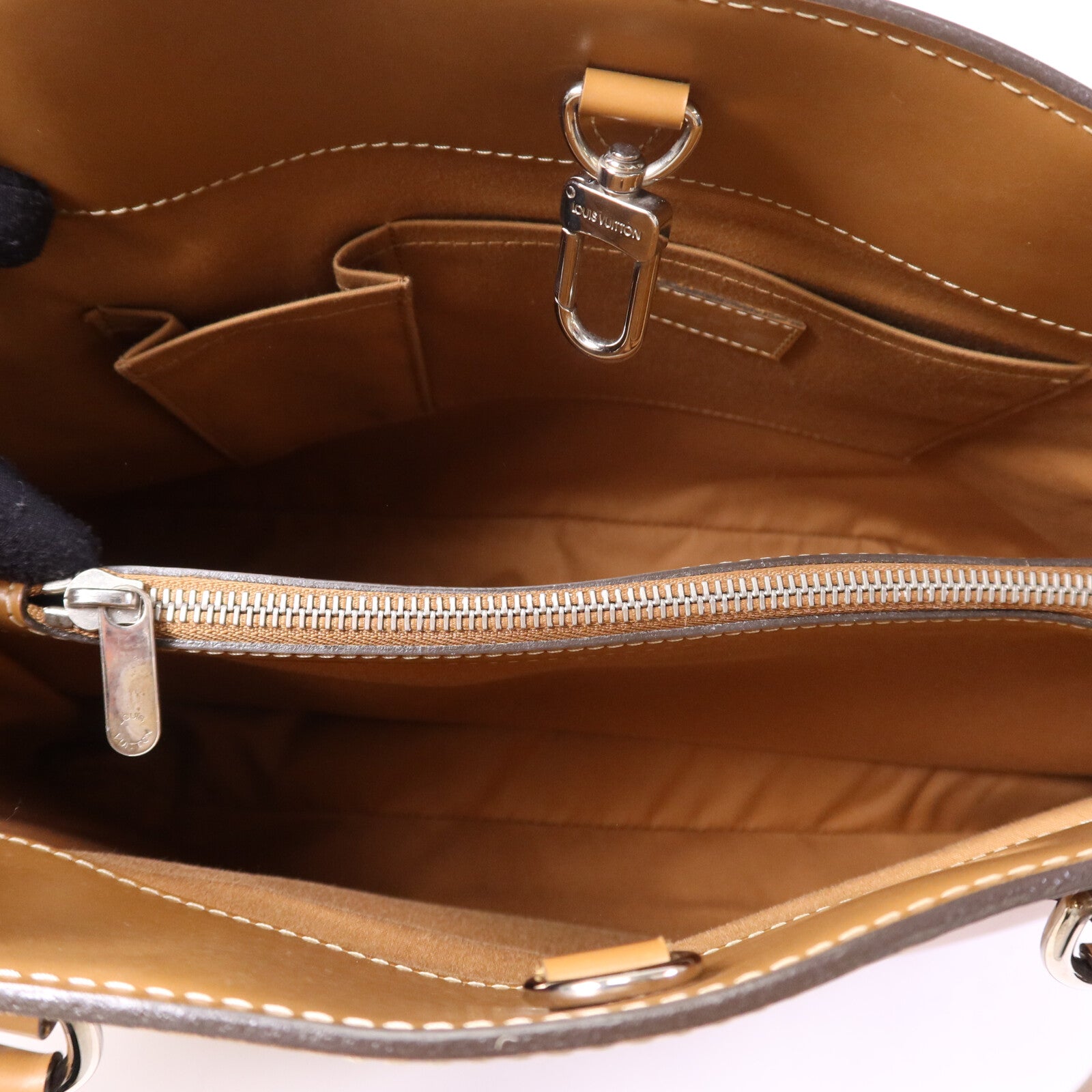 LOUIS VUITTON Epi Passy GM銀扣手挽袋