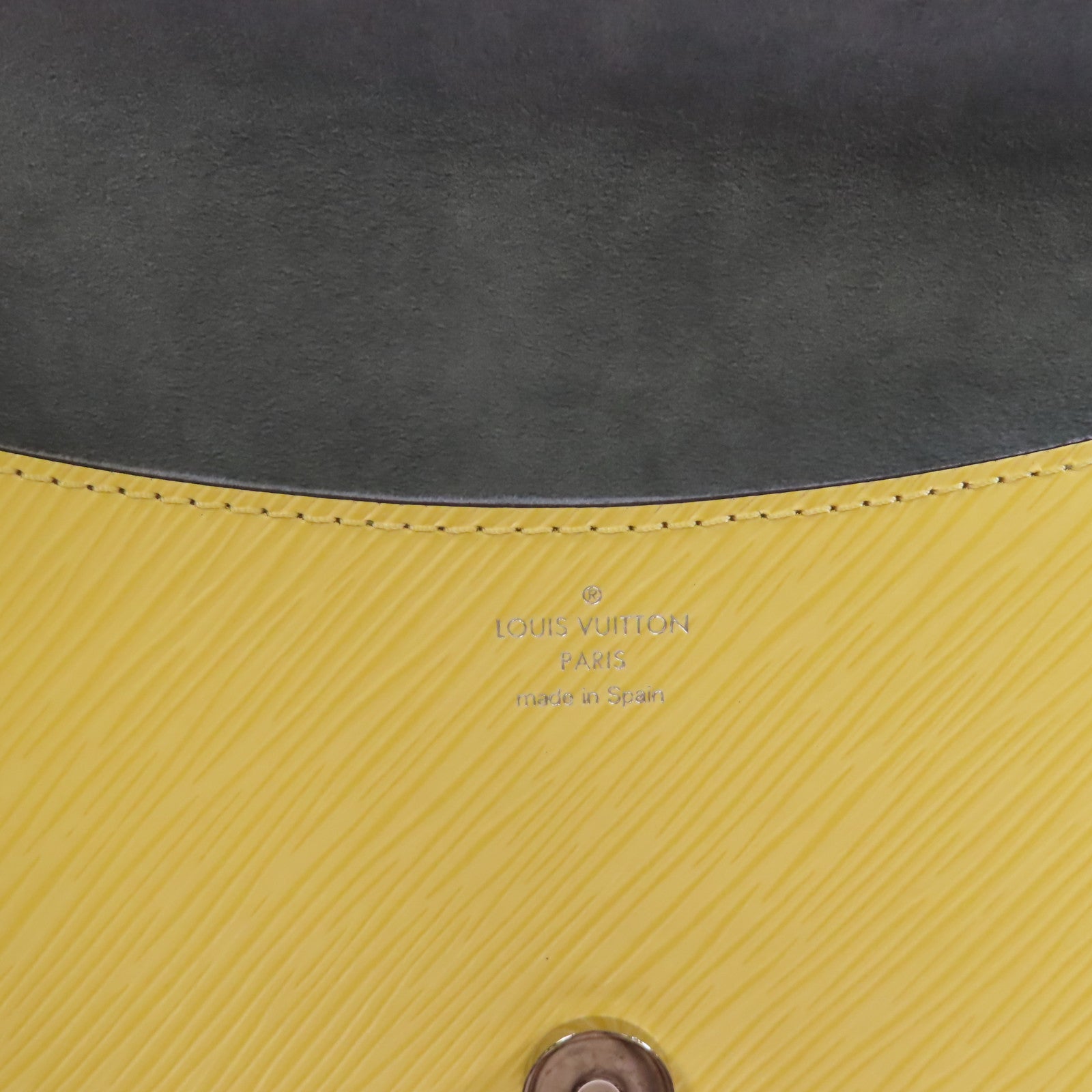 LOUIS VUITTON Epi Buci Shoulder Bag銀扣肩背袋黃色