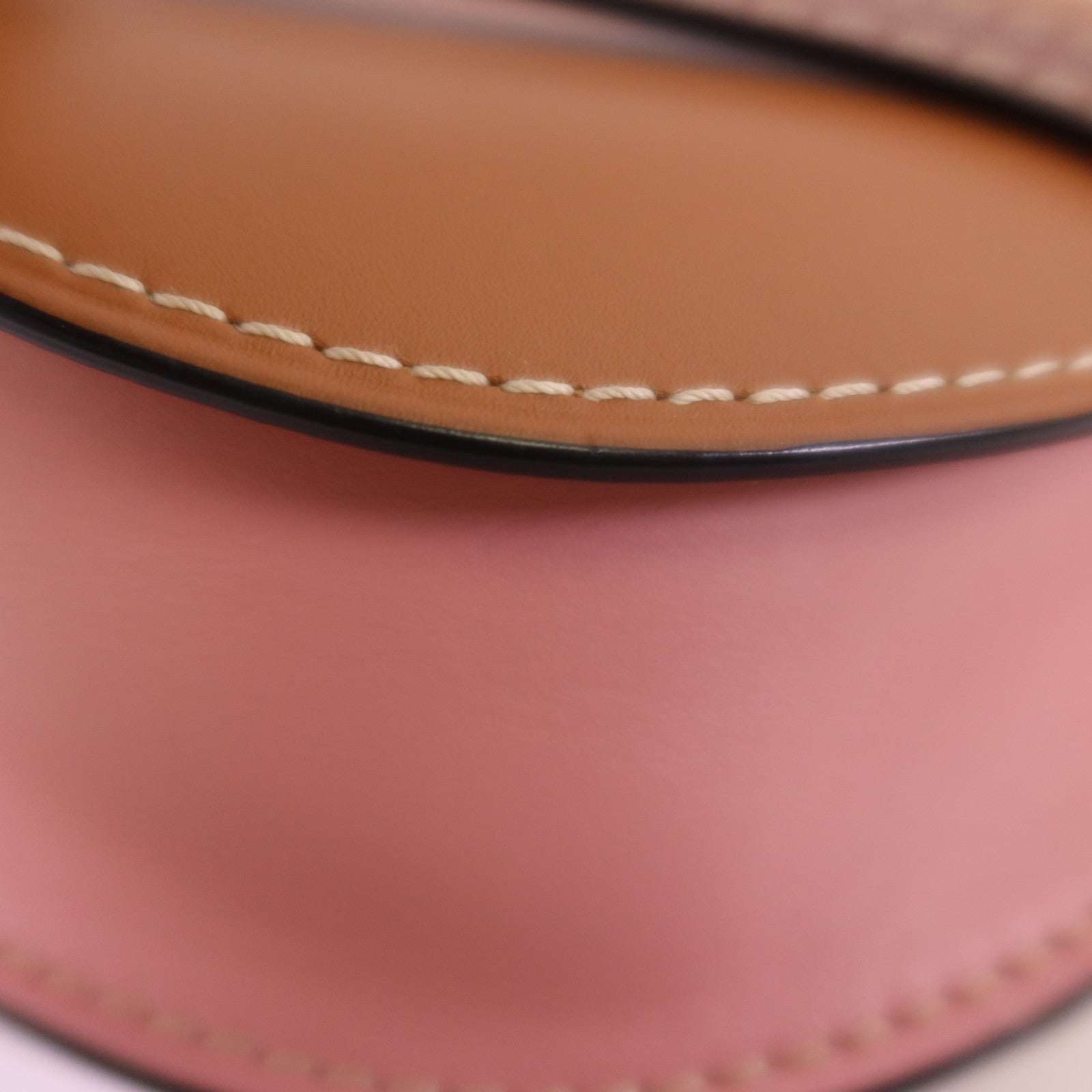 LOEWE 牛皮皮革Gate Small Bag金扣肩背袋