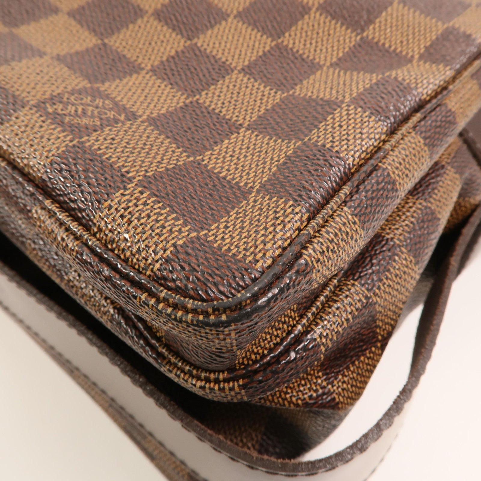 LOUIS VUITTON Damier Naviglio金扣肩背袋