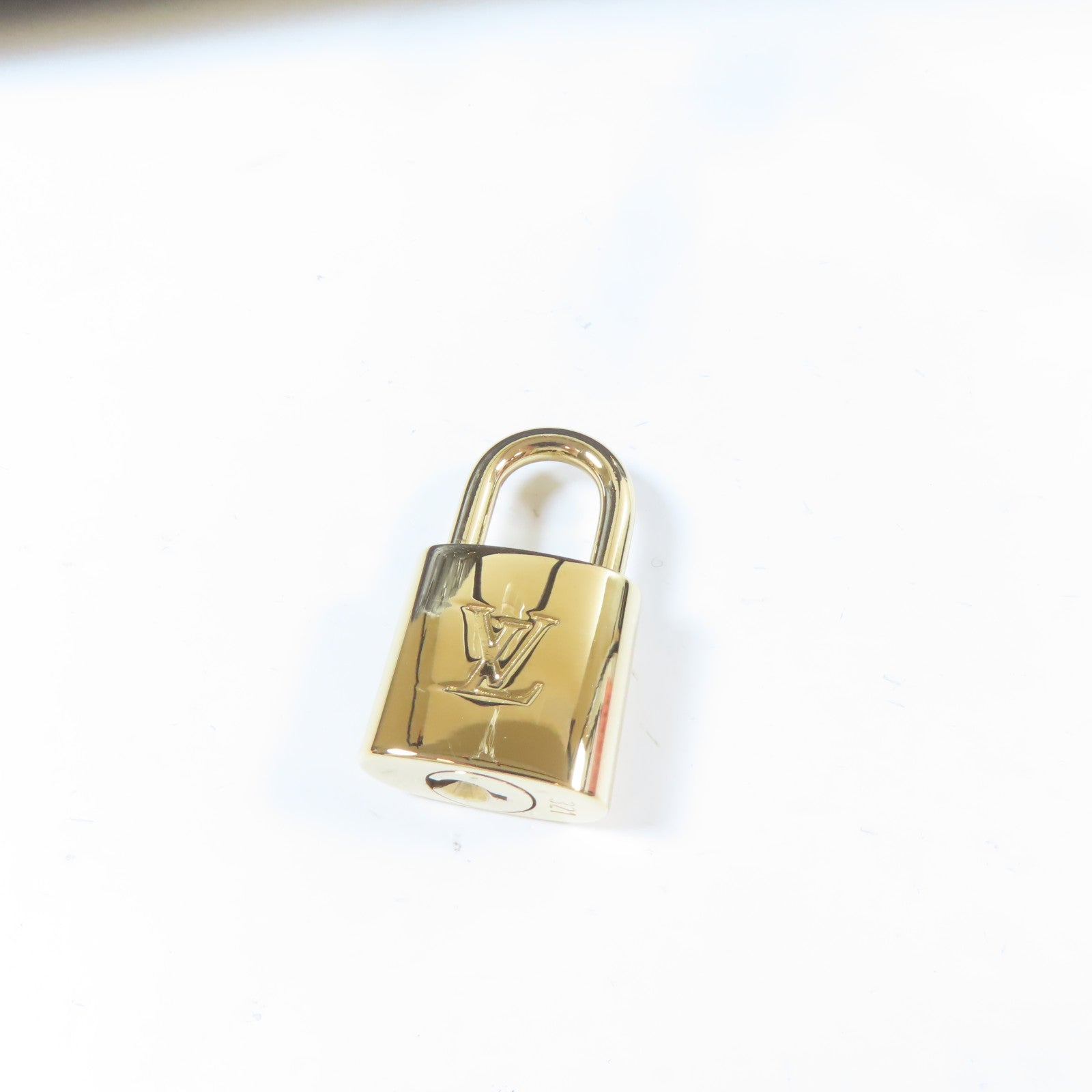 LOUIS VUITTON Monogram Empreinte Montaigne BB金扣手挽肩背兩用袋深藍色/紅色