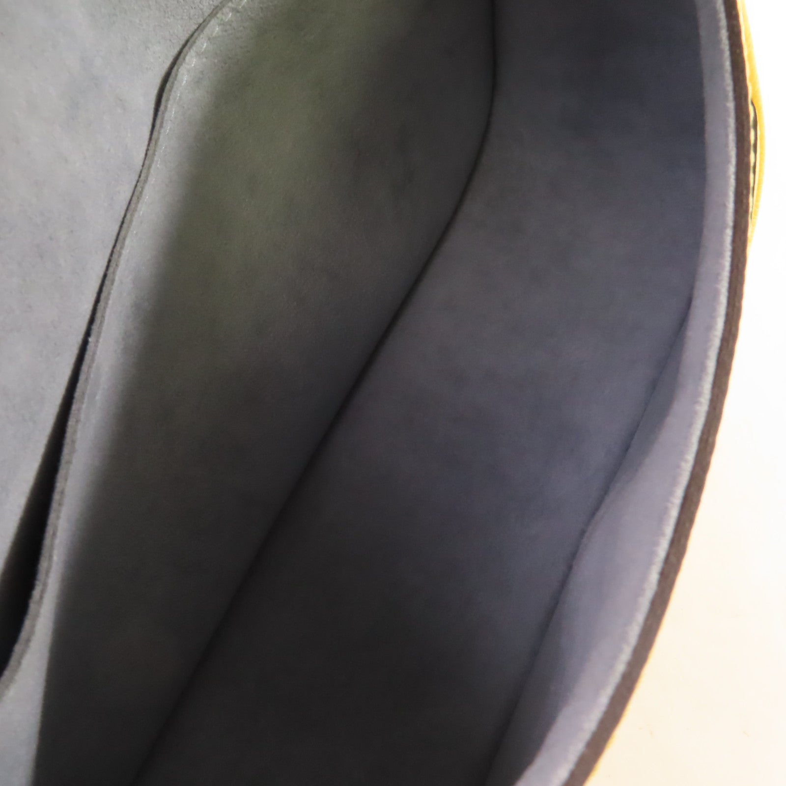 LOUIS VUITTON Epi Buci Shoulder Bag銀扣肩背袋黃色