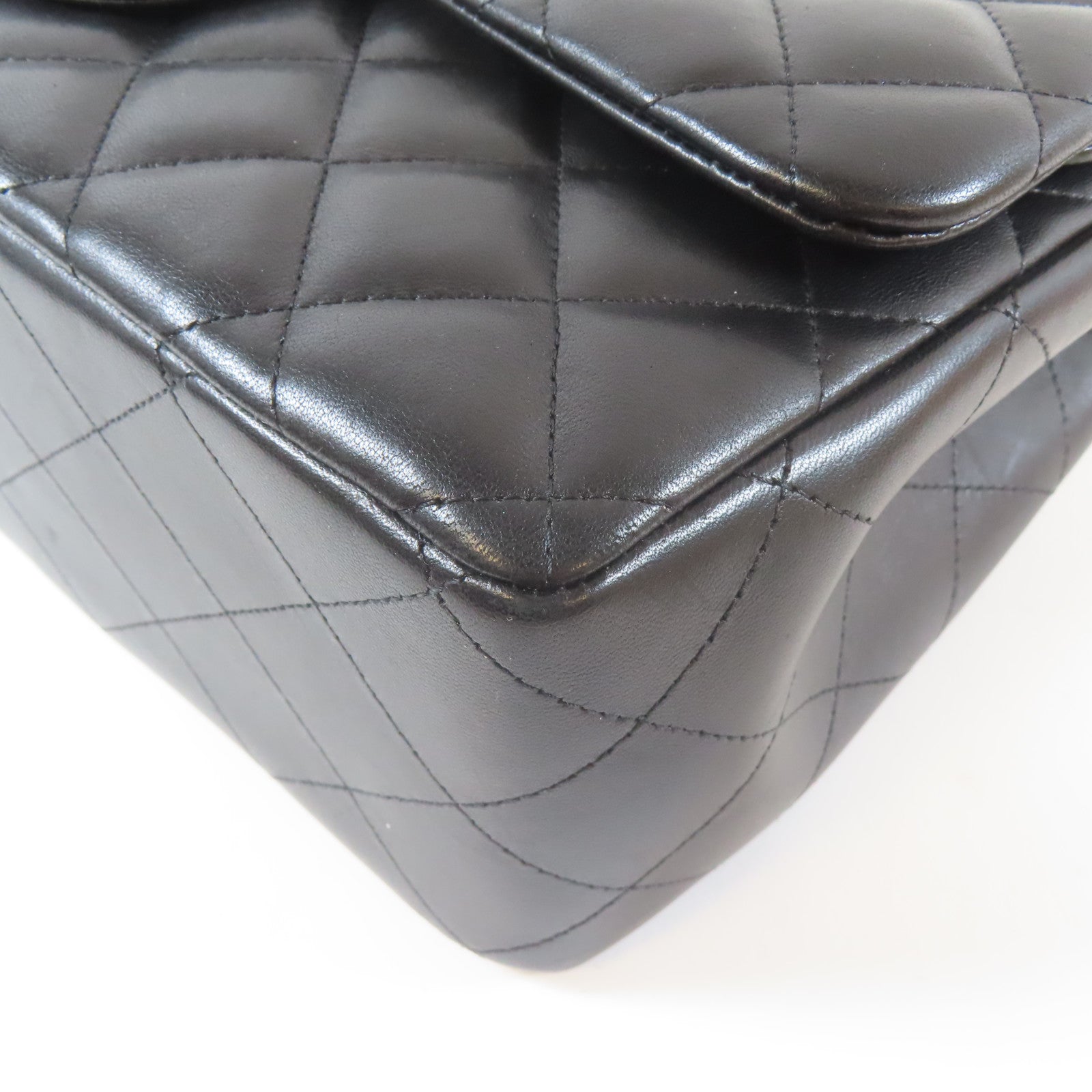 CHANEL 菱格羊皮皮革Jumbo銀扣鏈帶肩背袋黑色