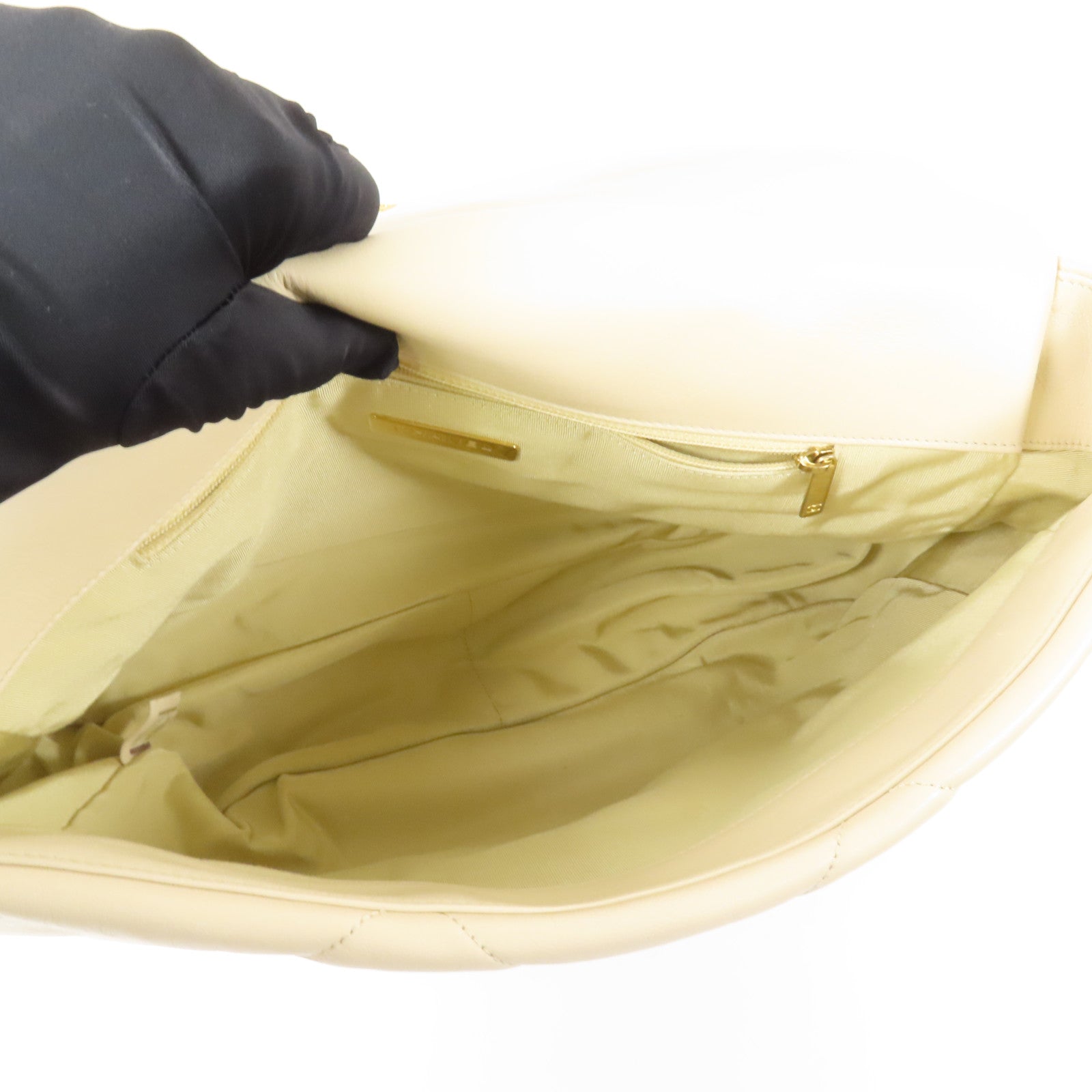 CHANEL 羊皮皮革19 Large金扣手挽肩背兩用袋