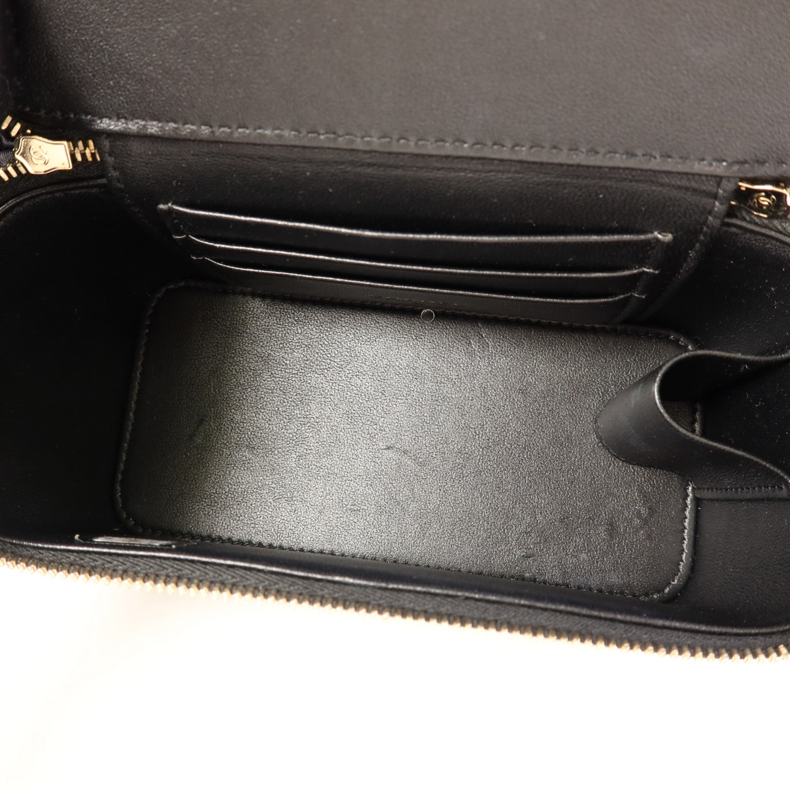 CHANEL 羊皮皮革Vanity Bag金扣鏈帶肩背袋