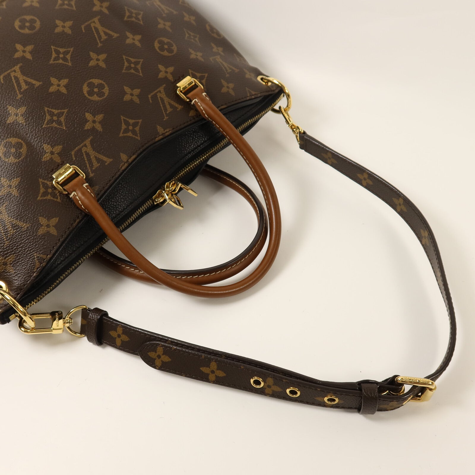 LOUIS VUITTON Monogram Palas MM金扣肩背袋