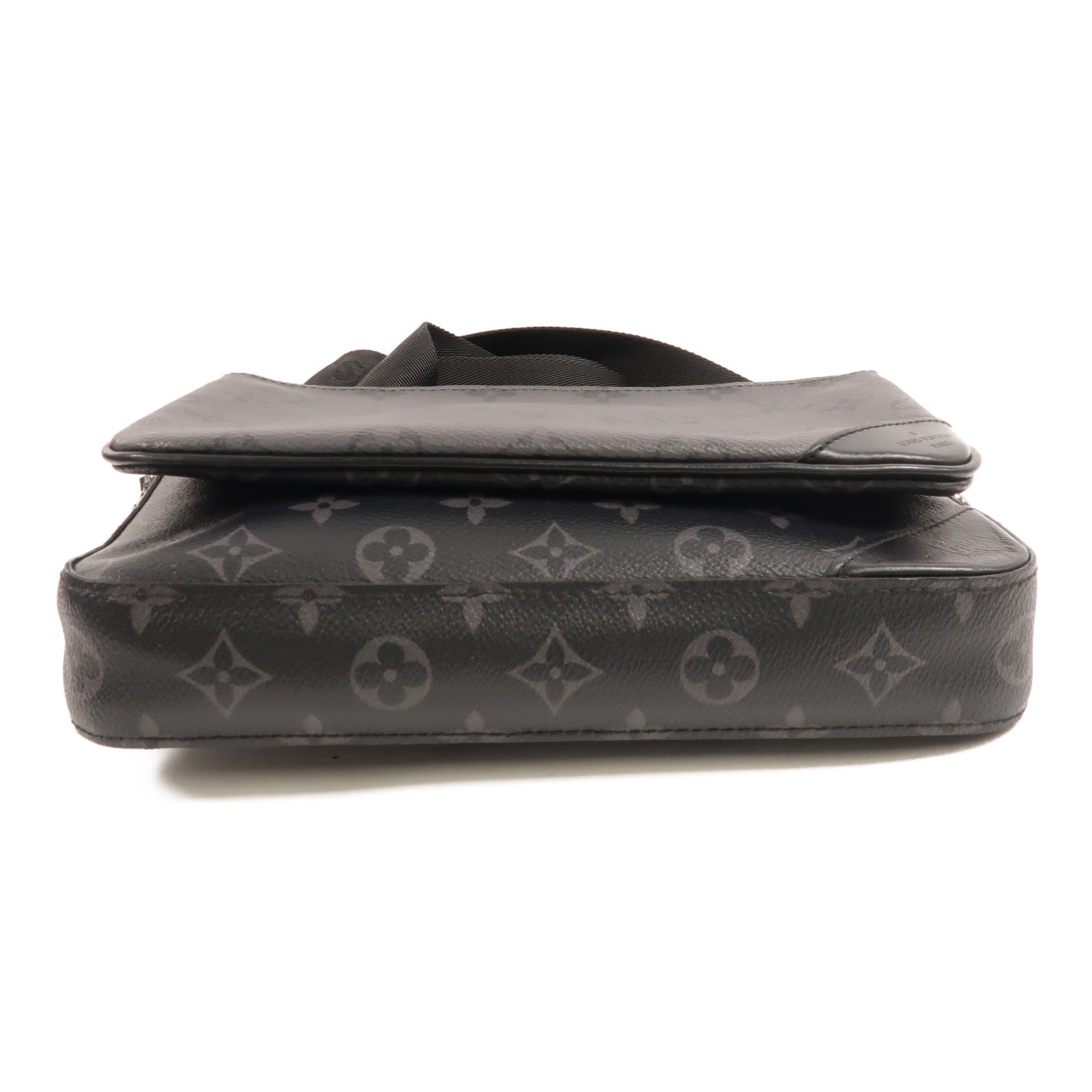 LOUIS VUITTON Monogram Eclipse Reverse Trio Messenger銀扣肩背袋灰色