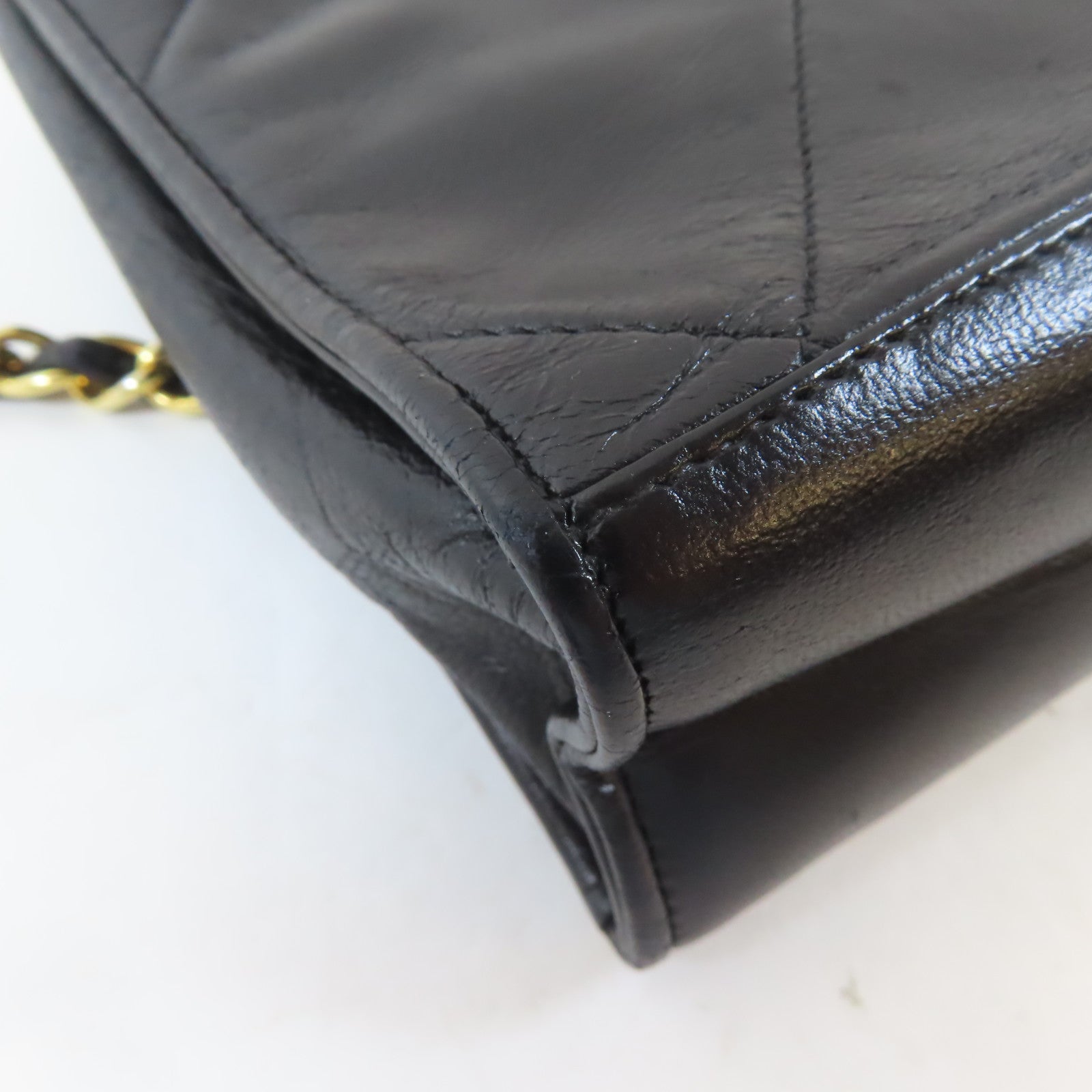 CHANEL 牛皮皮革Chain Shoulder金扣鏈帶肩背袋黑色