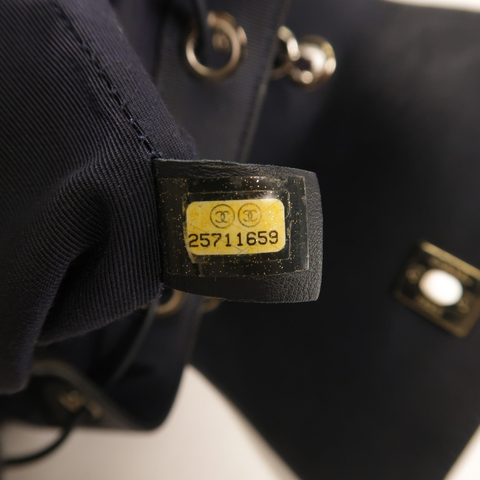 CHANEL 牛皮皮革Backpack銀扣背包