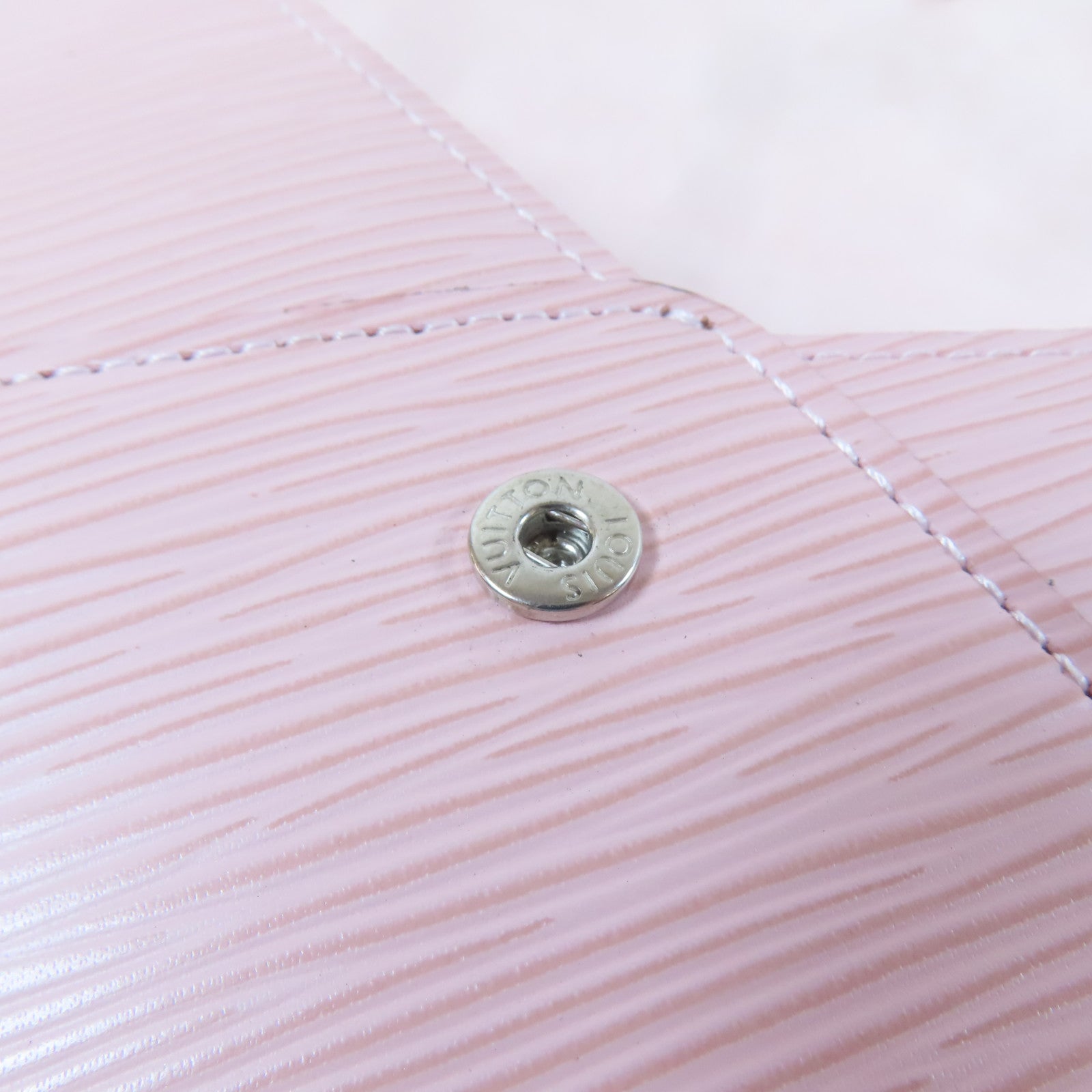 LOUIS VUITTON Epi Pochette Kirigami銀扣小袋粉紅色/紅色/深紅色