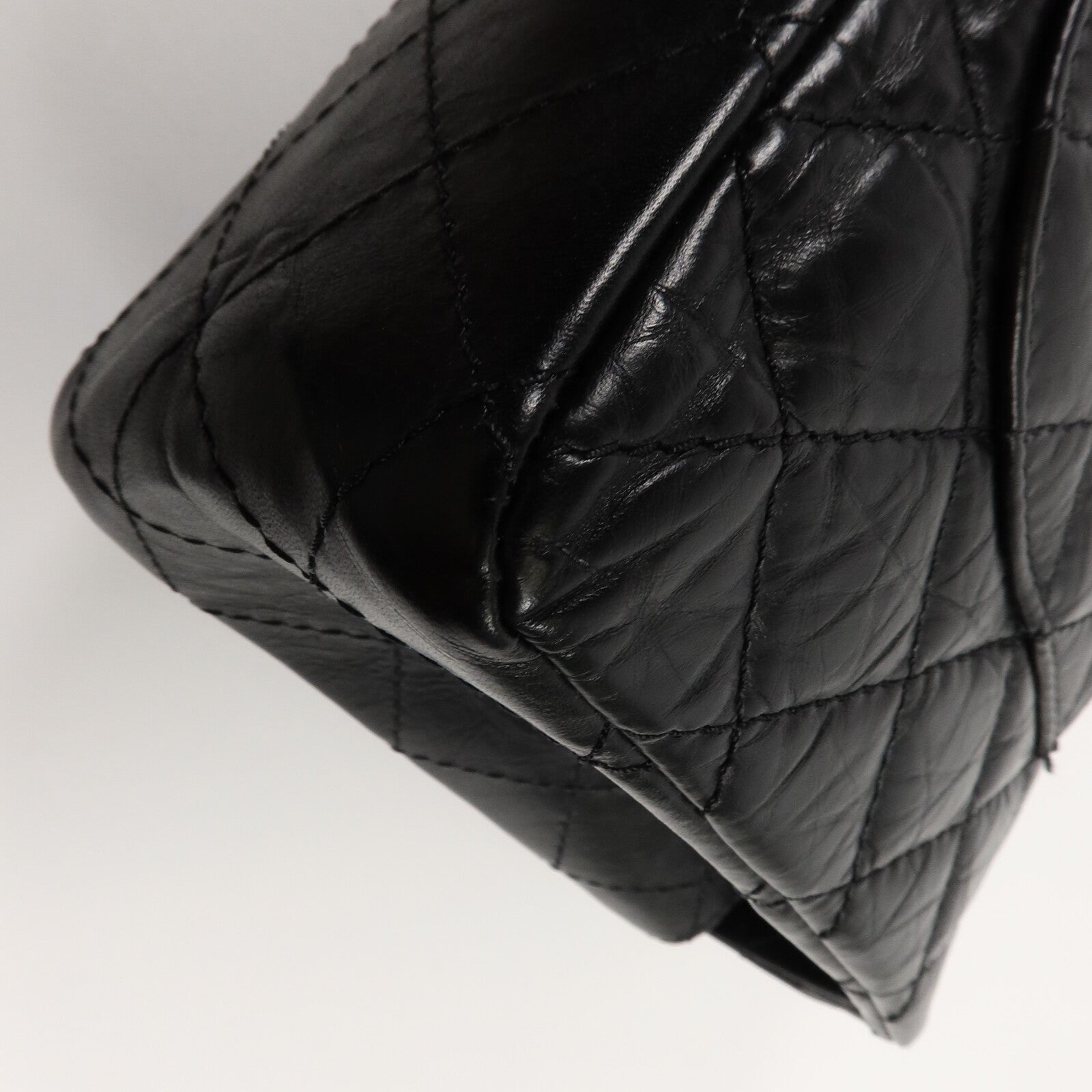 CHANEL 牛皮皮革2.55 Medium鏈帶肩背袋