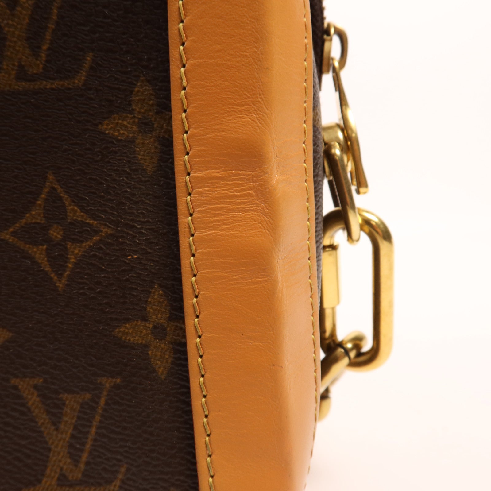 LOUIS VUITTON Monogram Soft Trunk金扣肩背袋