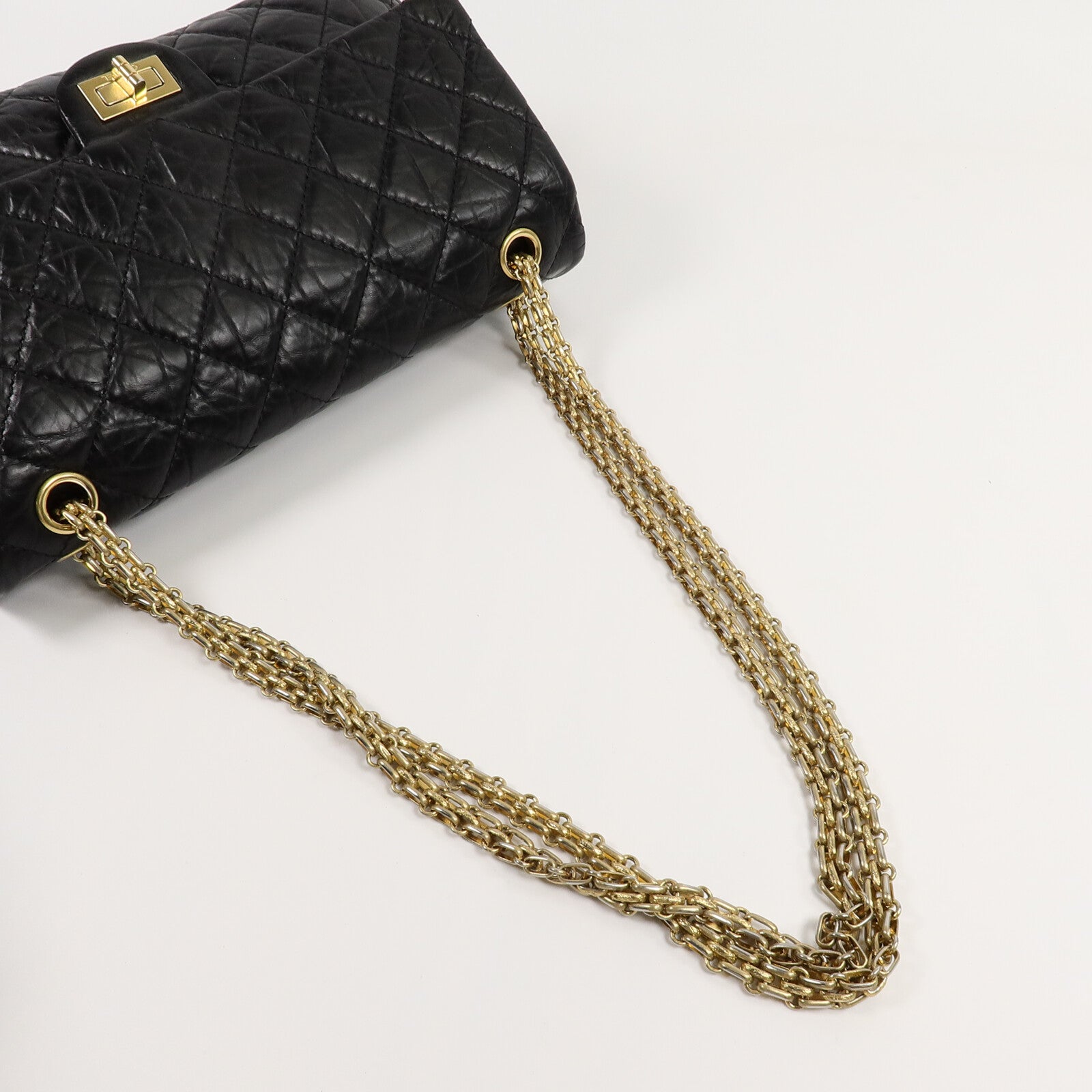 CHANEL 牛皮皮革2.55 Medium鏈帶肩背袋