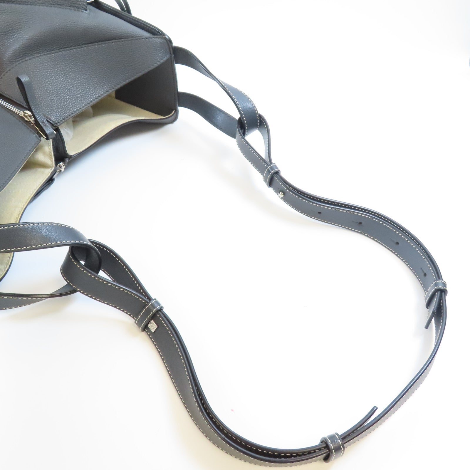 LOEWE 牛皮皮革Hammock銀扣手挽肩背兩用袋灰色