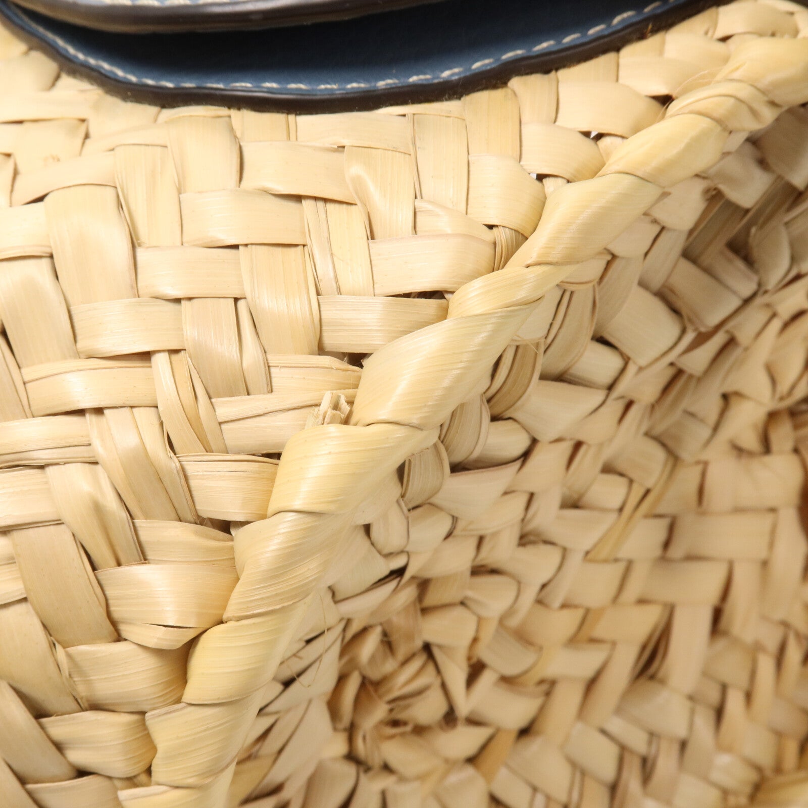 Chloe Raffia Marcie Busket手挽袋