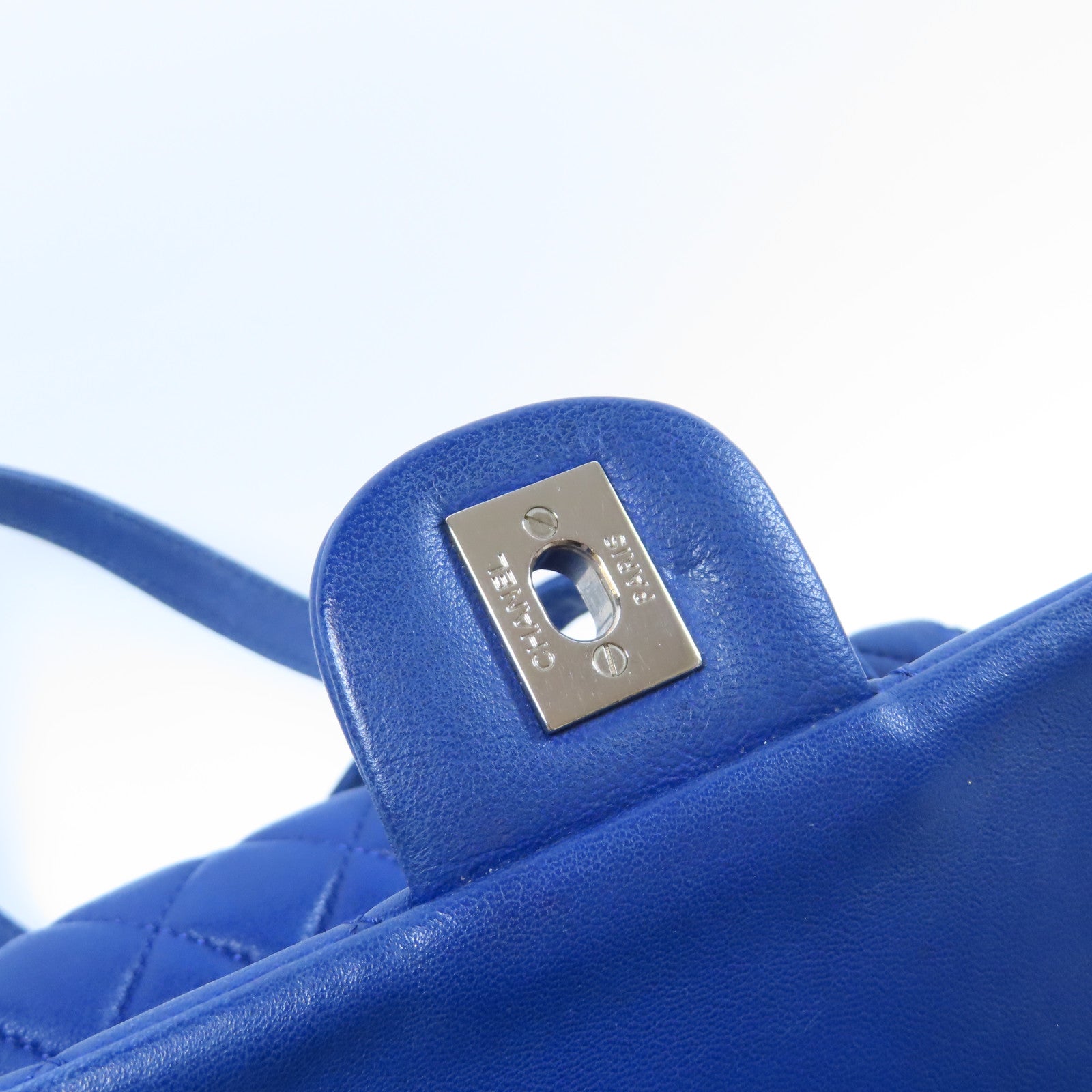 CHANEL 菱格羊皮皮革Backpack銀扣背包藍色