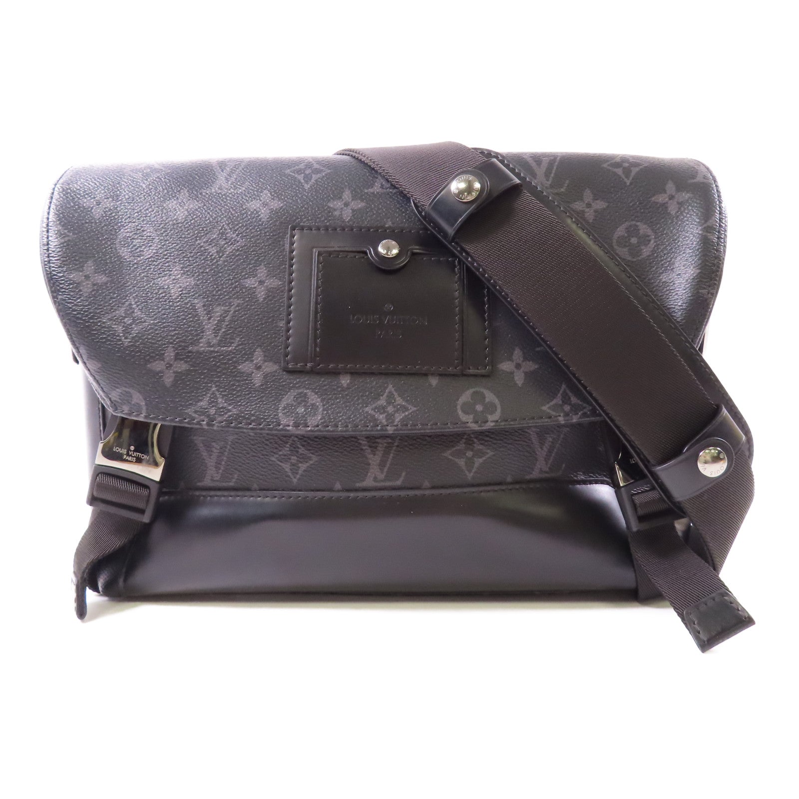 LOUIS VUITTON Monogram Eclipse Messenger PM Voyager銀扣肩背袋