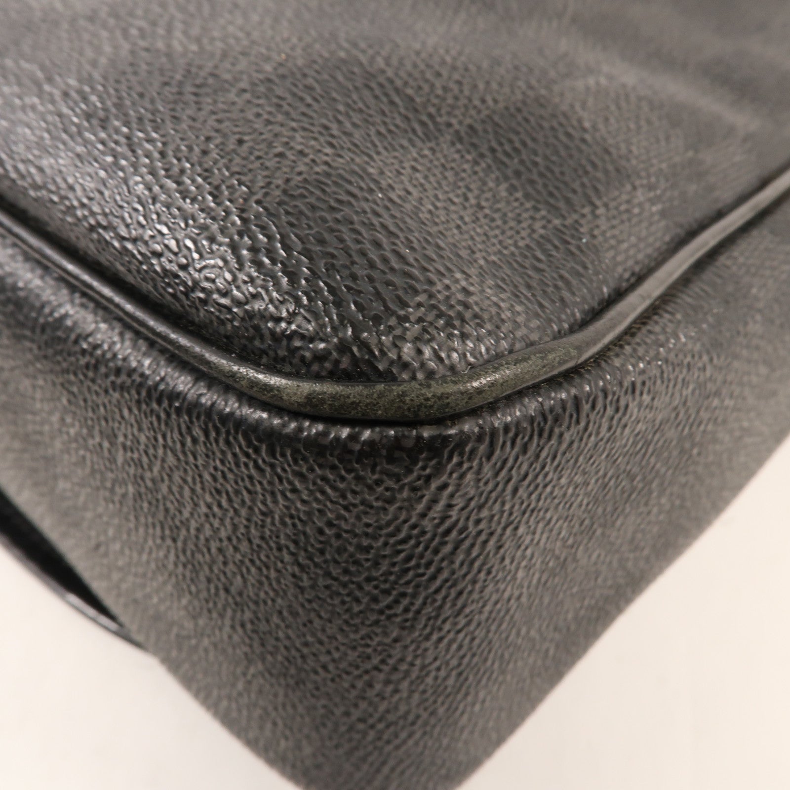 LOUIS VUITTON Damier Graphite Daniel GM銀扣肩背袋