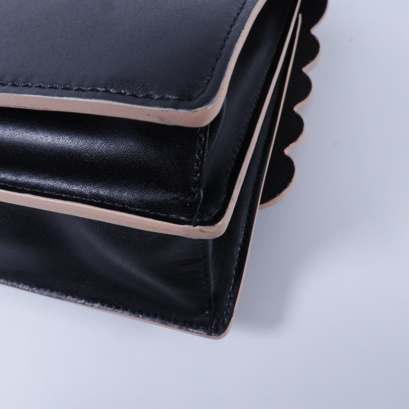 FENDI 牛皮皮革Kan I手挽肩背兩用袋