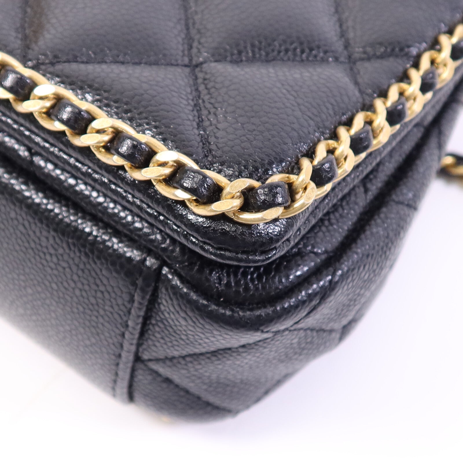 CHANEL 牛皮皮革Seasonal Matelasse金扣鏈帶肩背袋